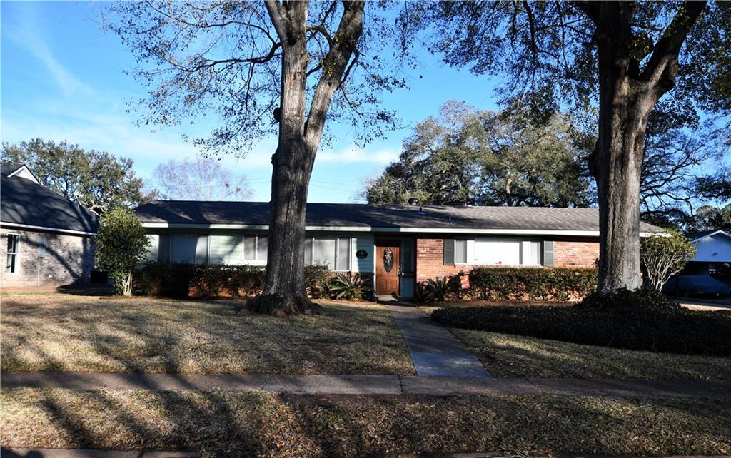 5711 Navaho Trail — photo