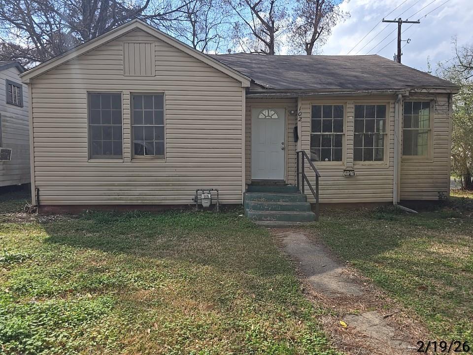 102 Colonial Drive — photo