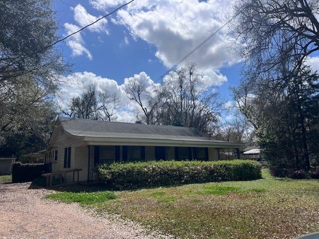 5301 Horseshoe Drive — photo
