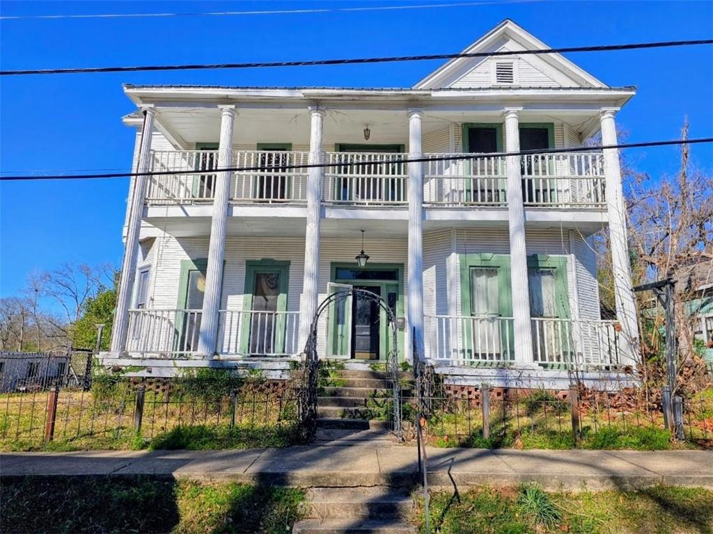 801 East Main Street — photo