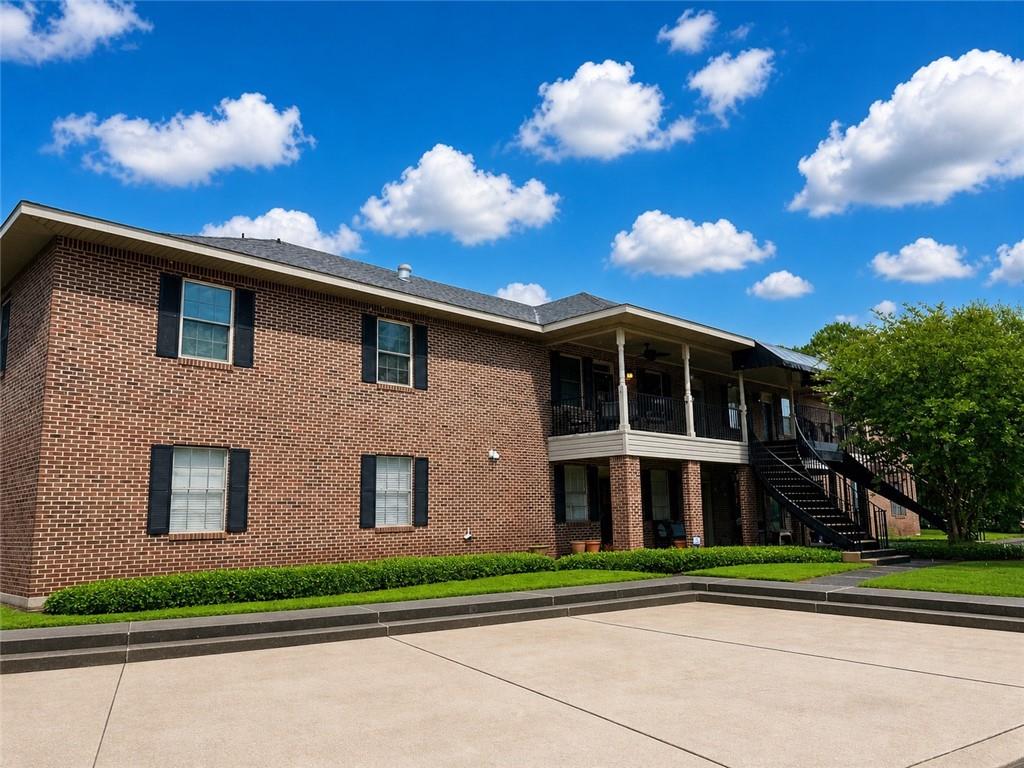 4406 Charleston Circle 15 — photo