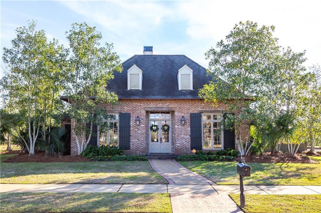 4801 Porter Circle — photo