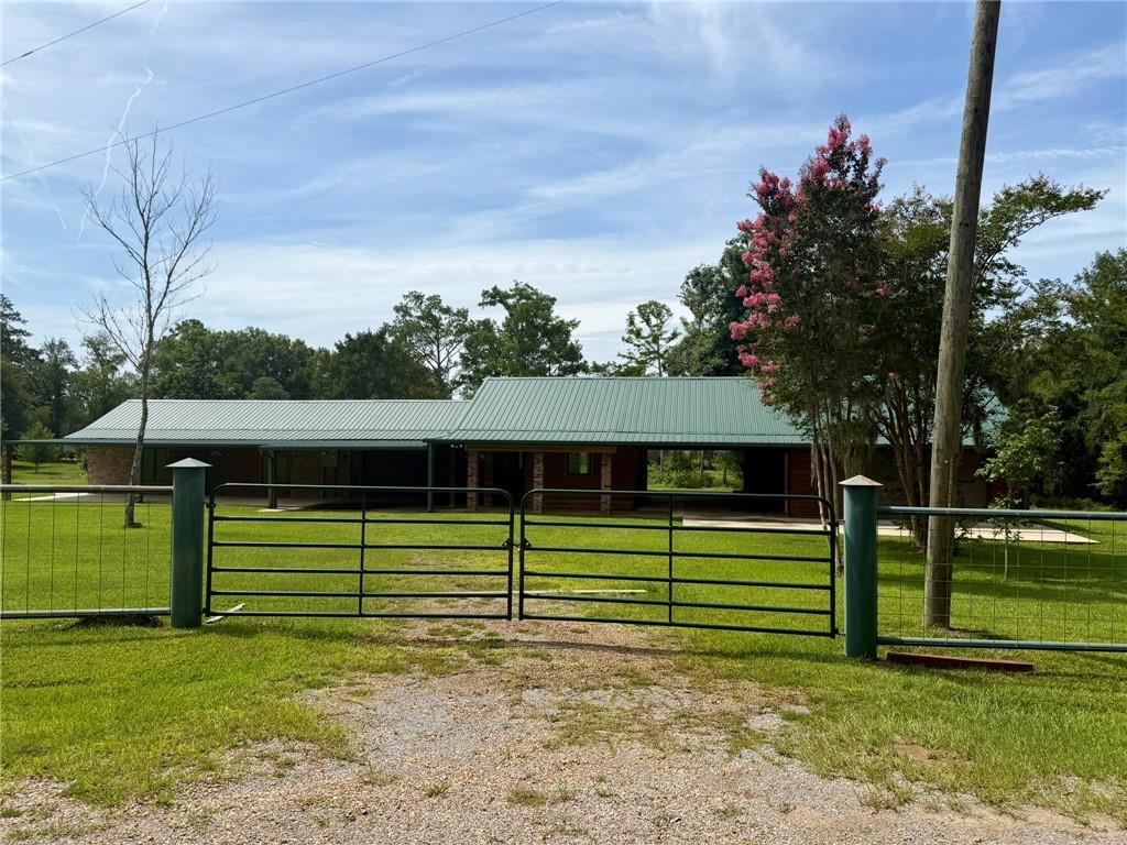 514 & 516 Claudes Road — photo
