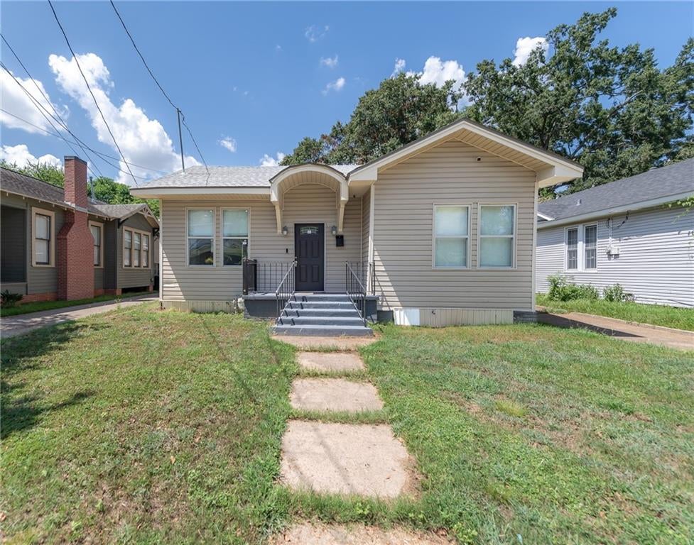 2214 Thornton Court — photo