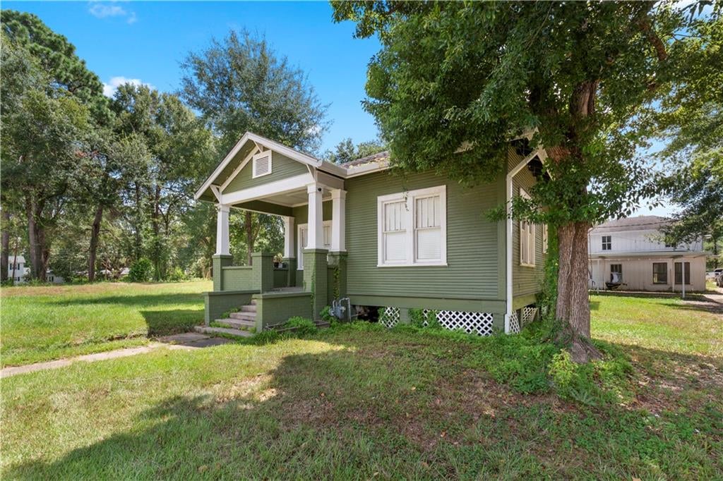 1304 Donahue Ferry Road — photo