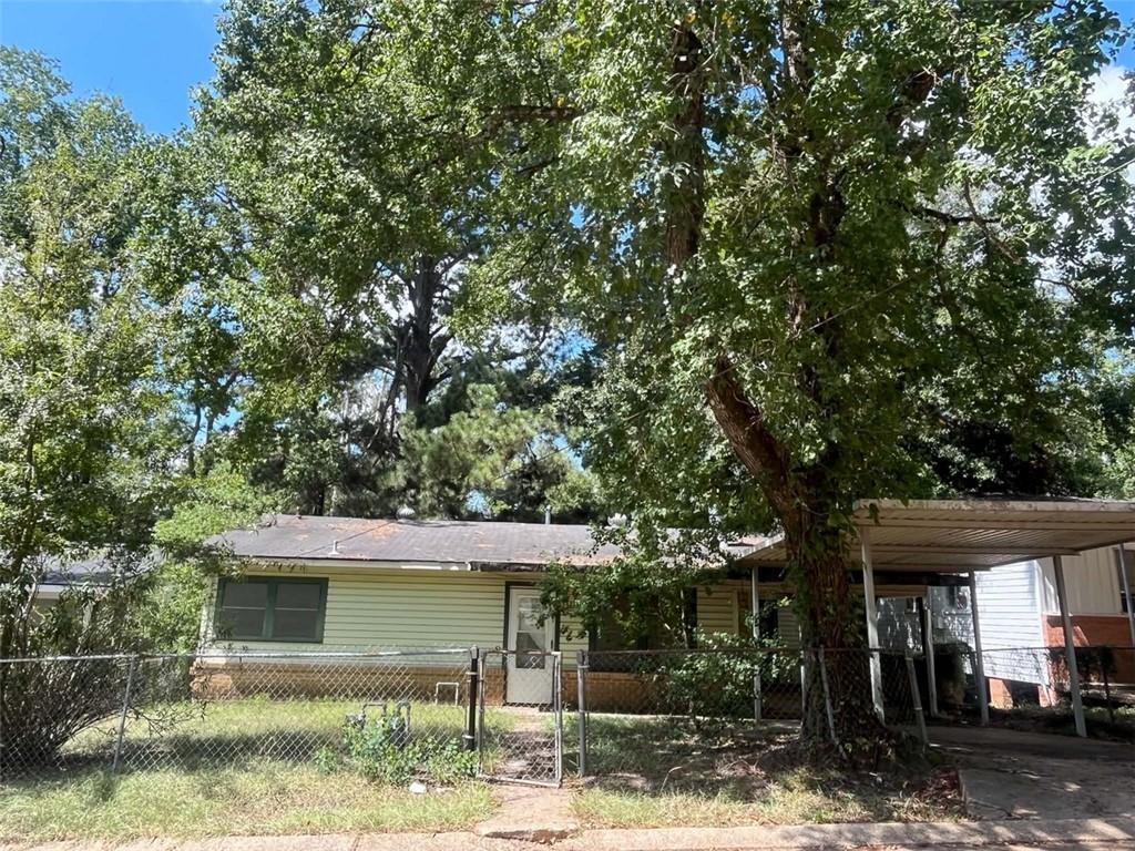 1311 Jeannie Street — photo