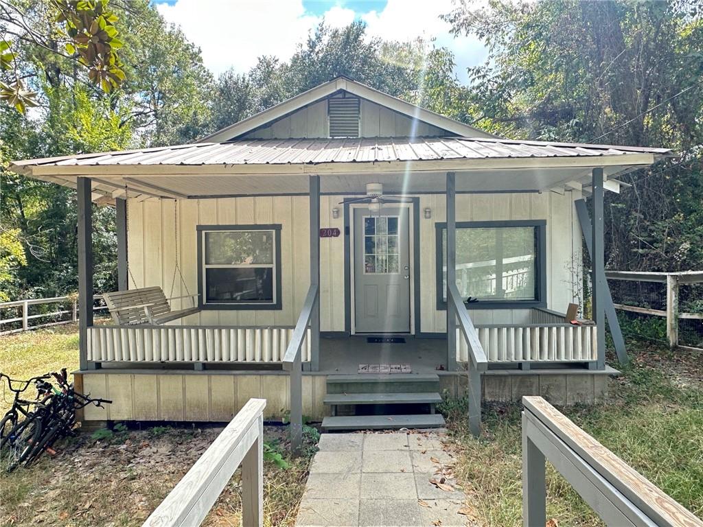 204 Machen Street — photo