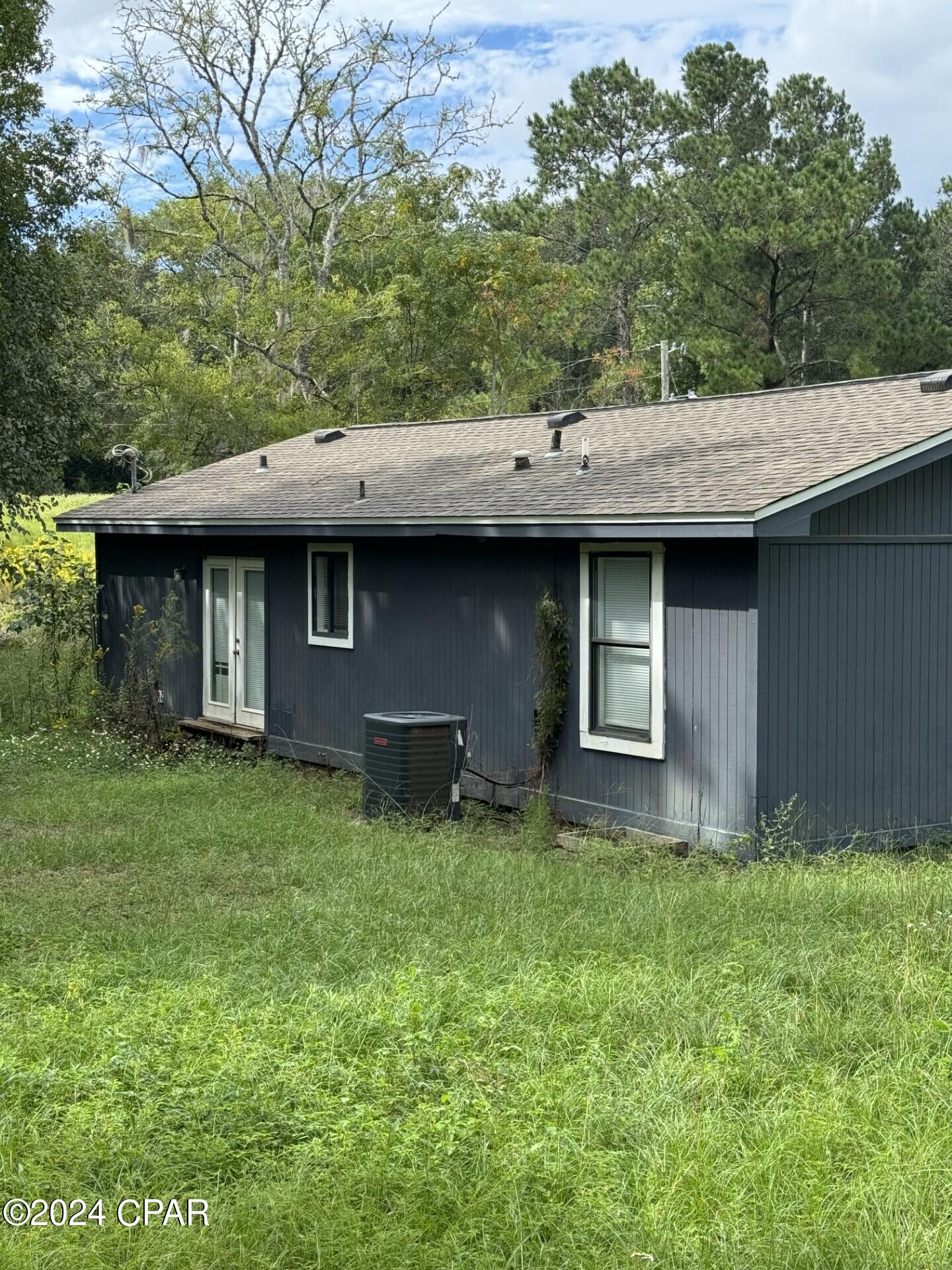 Home in Cottondale, FL 32431 — photo 3
