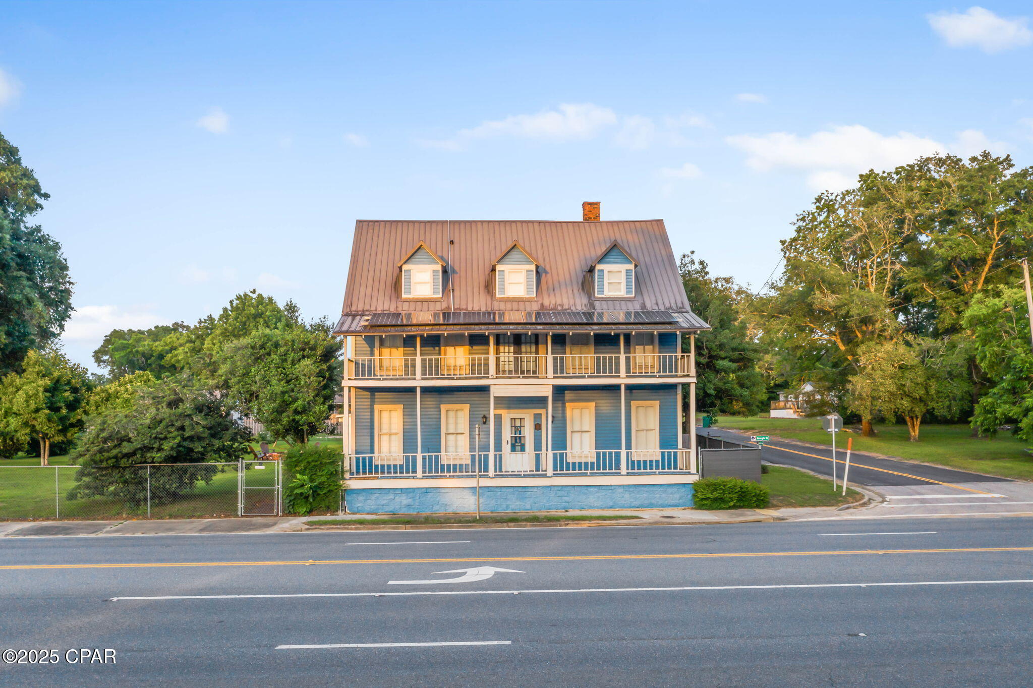 1748 Georgia Street — photo