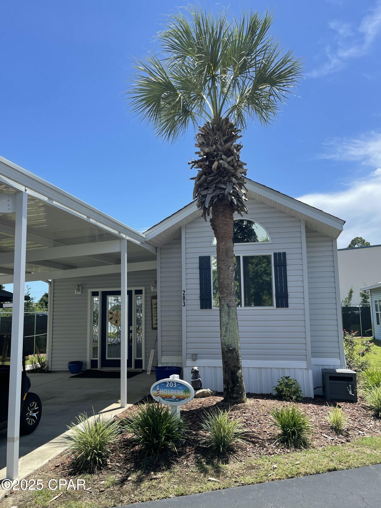 1219 Thomas 203 — photo