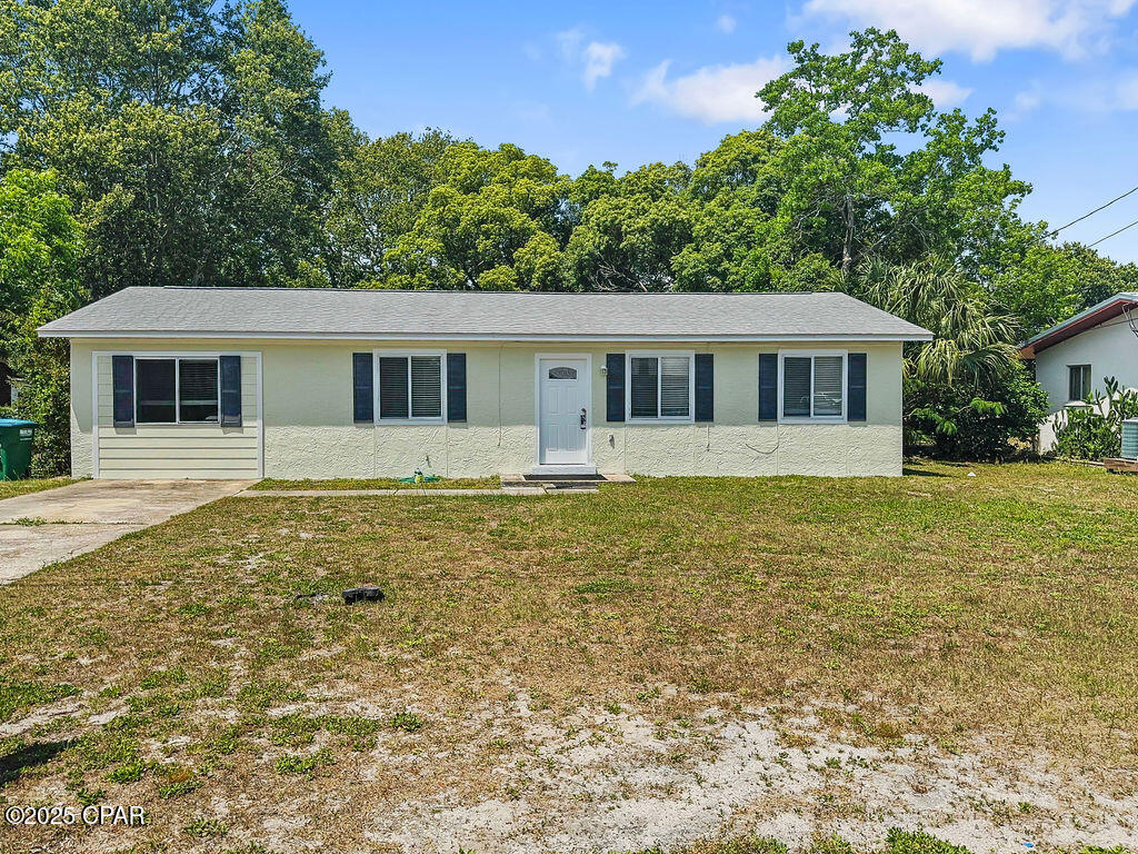 137 Heather Drive — photo