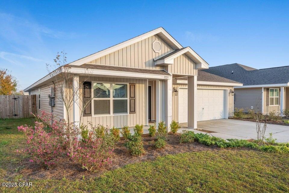 7123 Penn Way — photo