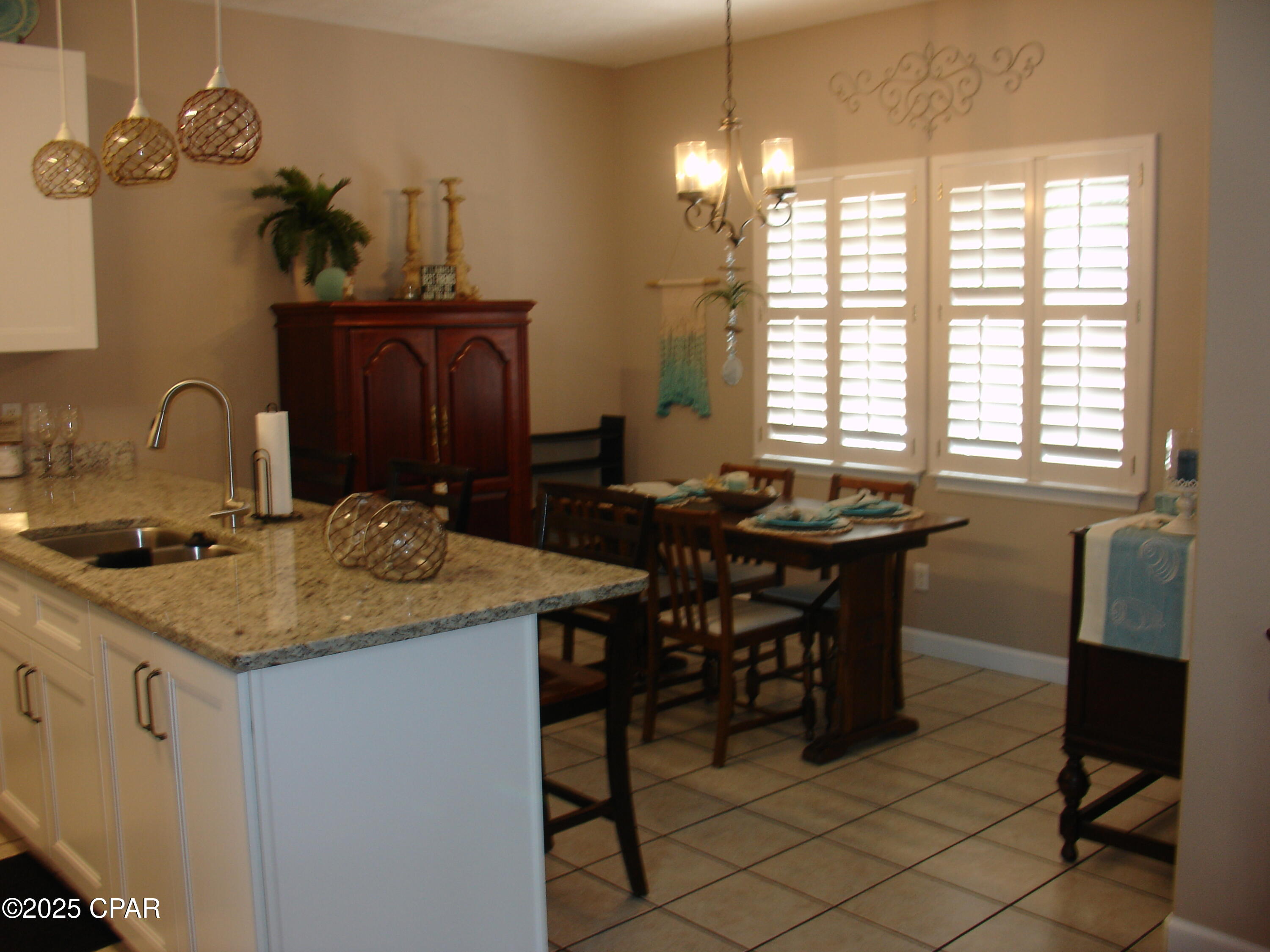 6212 N Lagoon Drive — photo