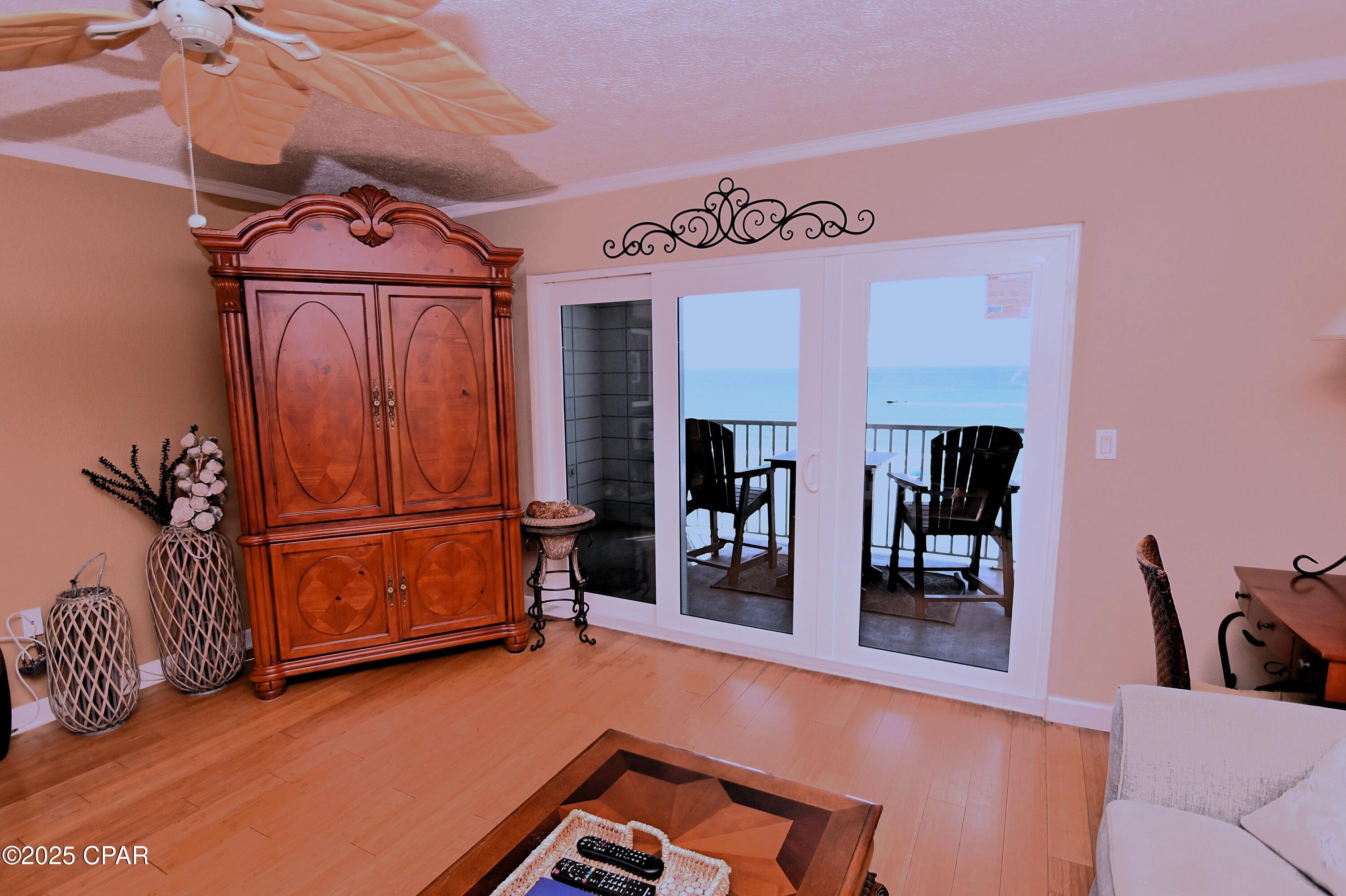 6213 Thomas Drive 507 — photo