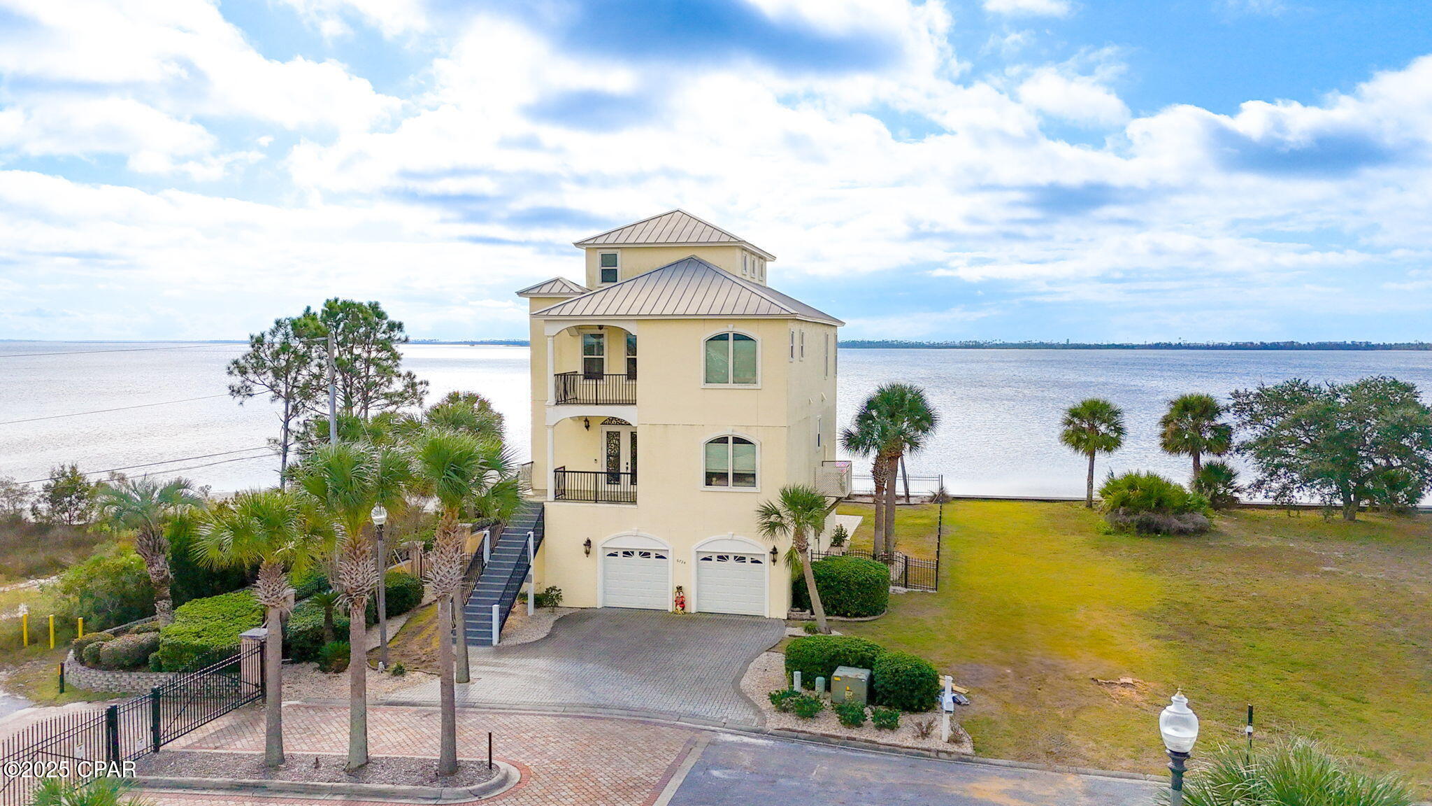 6724 Yacht Club Drive — photo