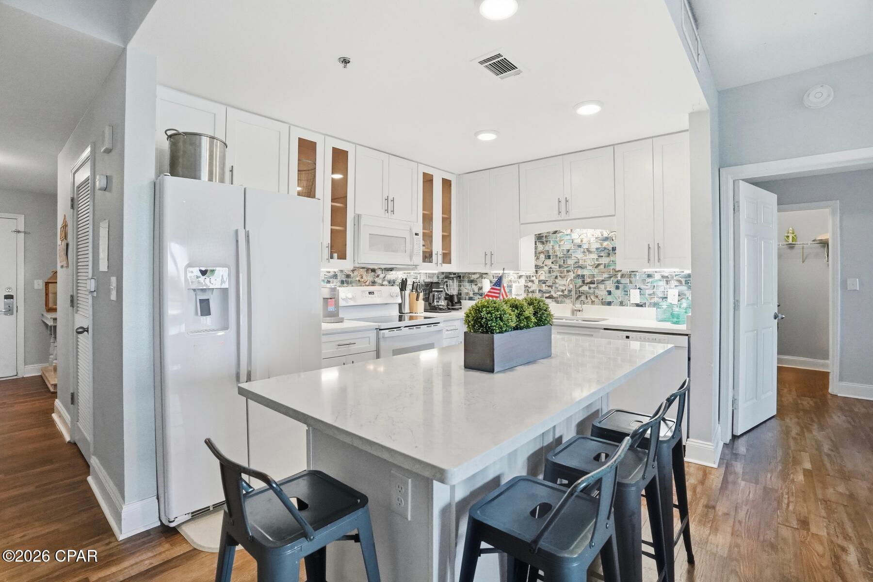 9902 S Thomas Drive 130 — photo