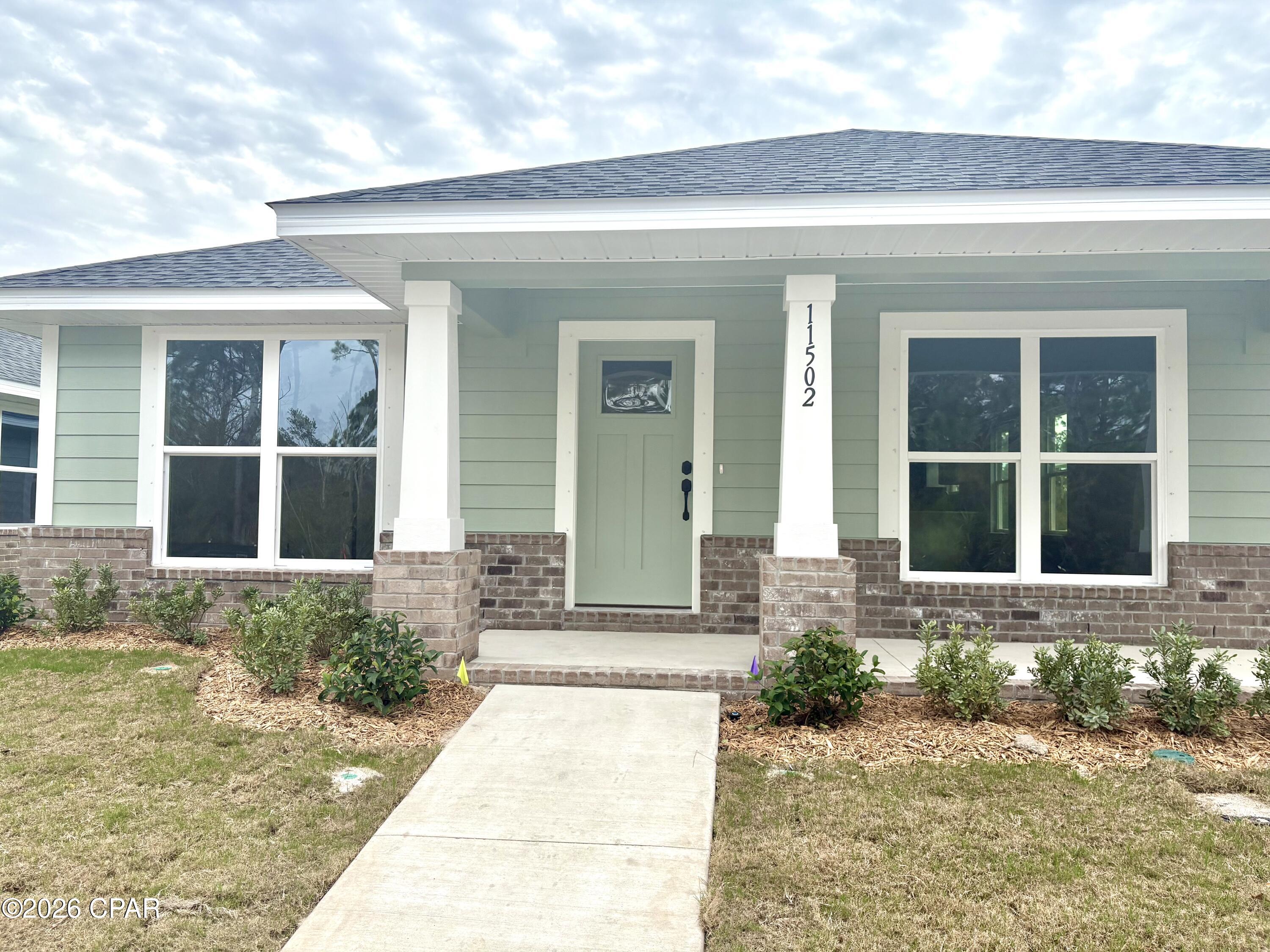 11502 Godart Street — photo