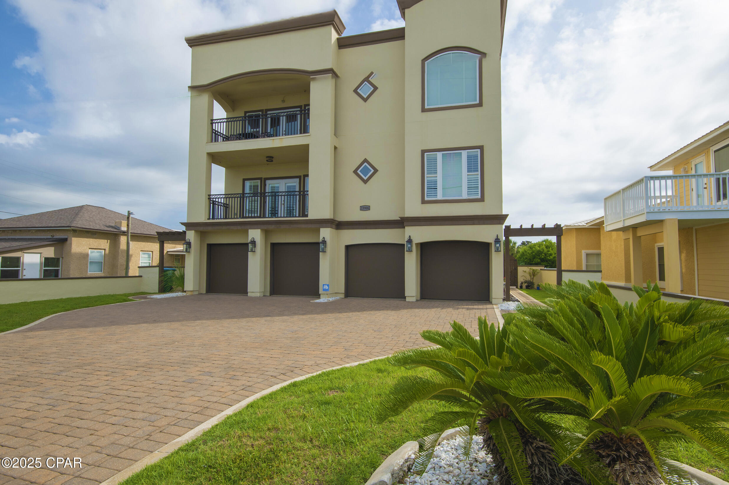 13906 Front Beach Road — photo