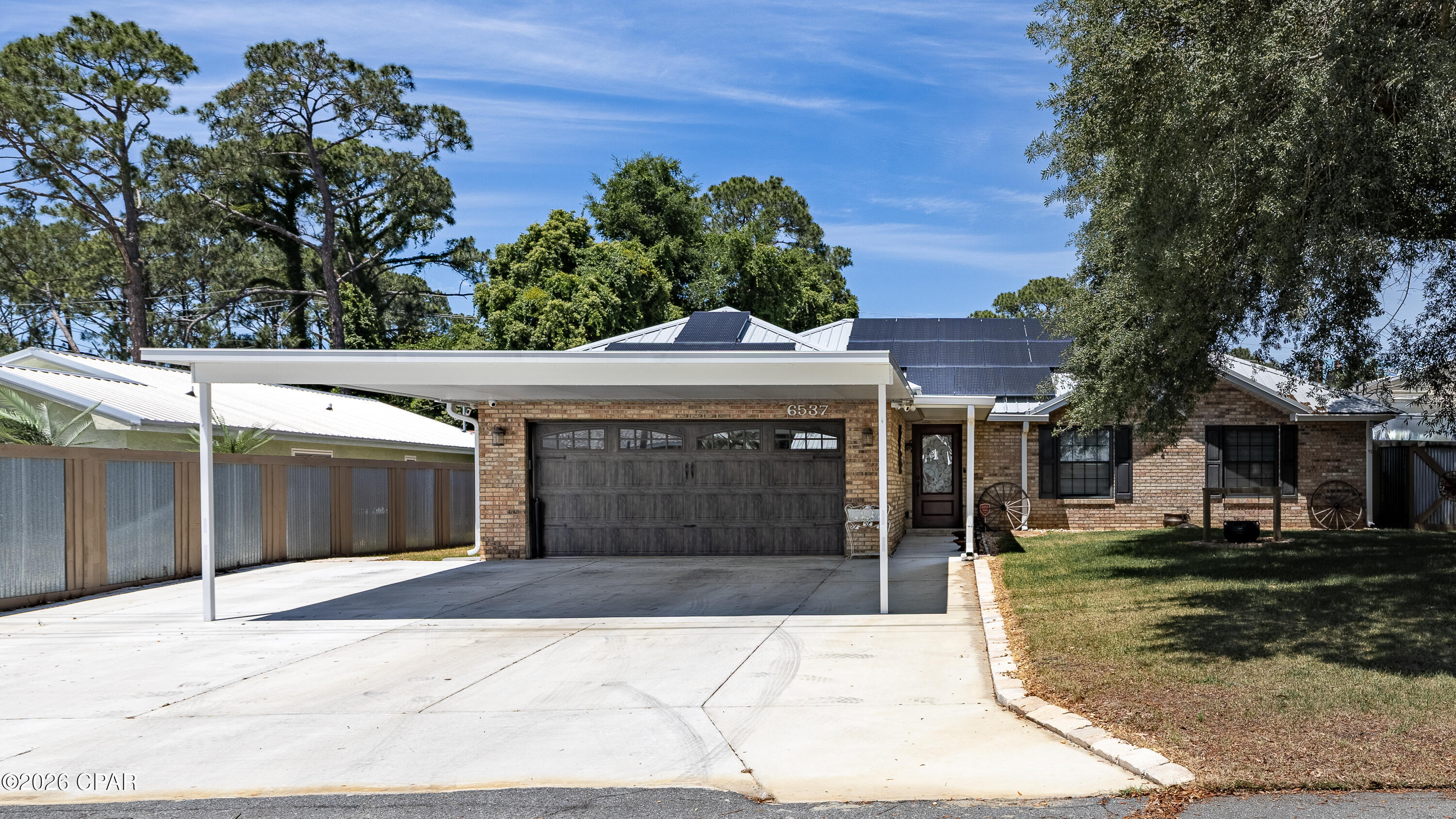 6537 Pine Drive — photo