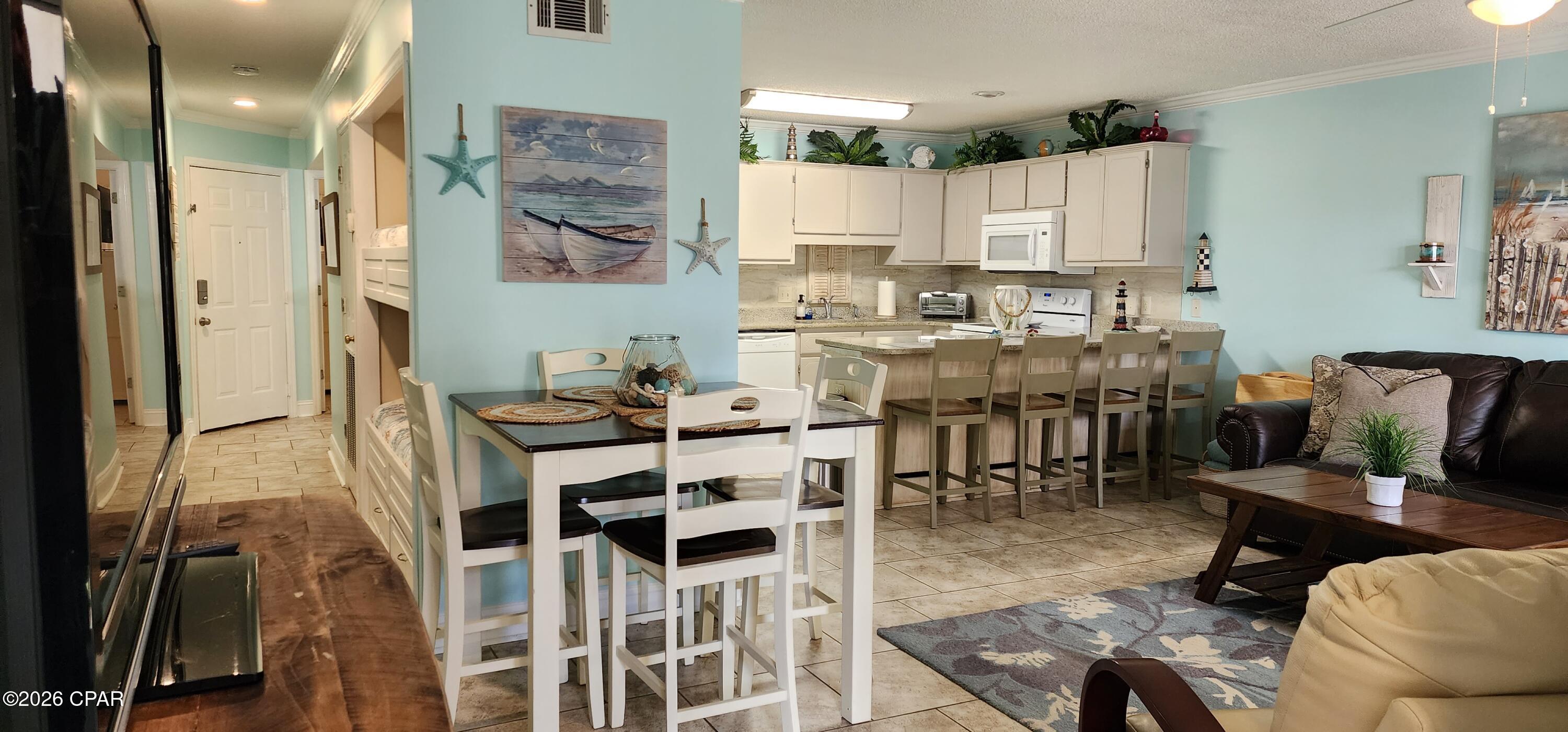 17462 Front Beach Road 54103 — photo