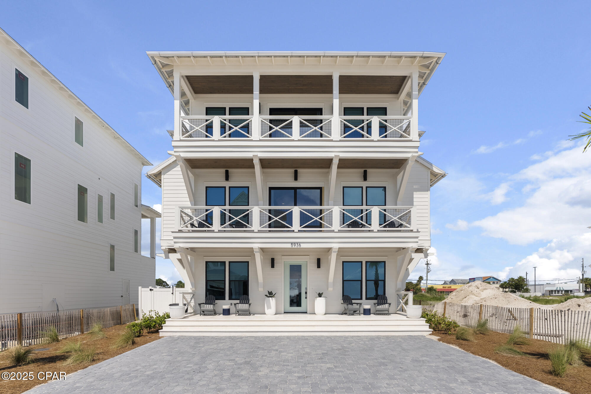 5936 Gulf Drive — photo