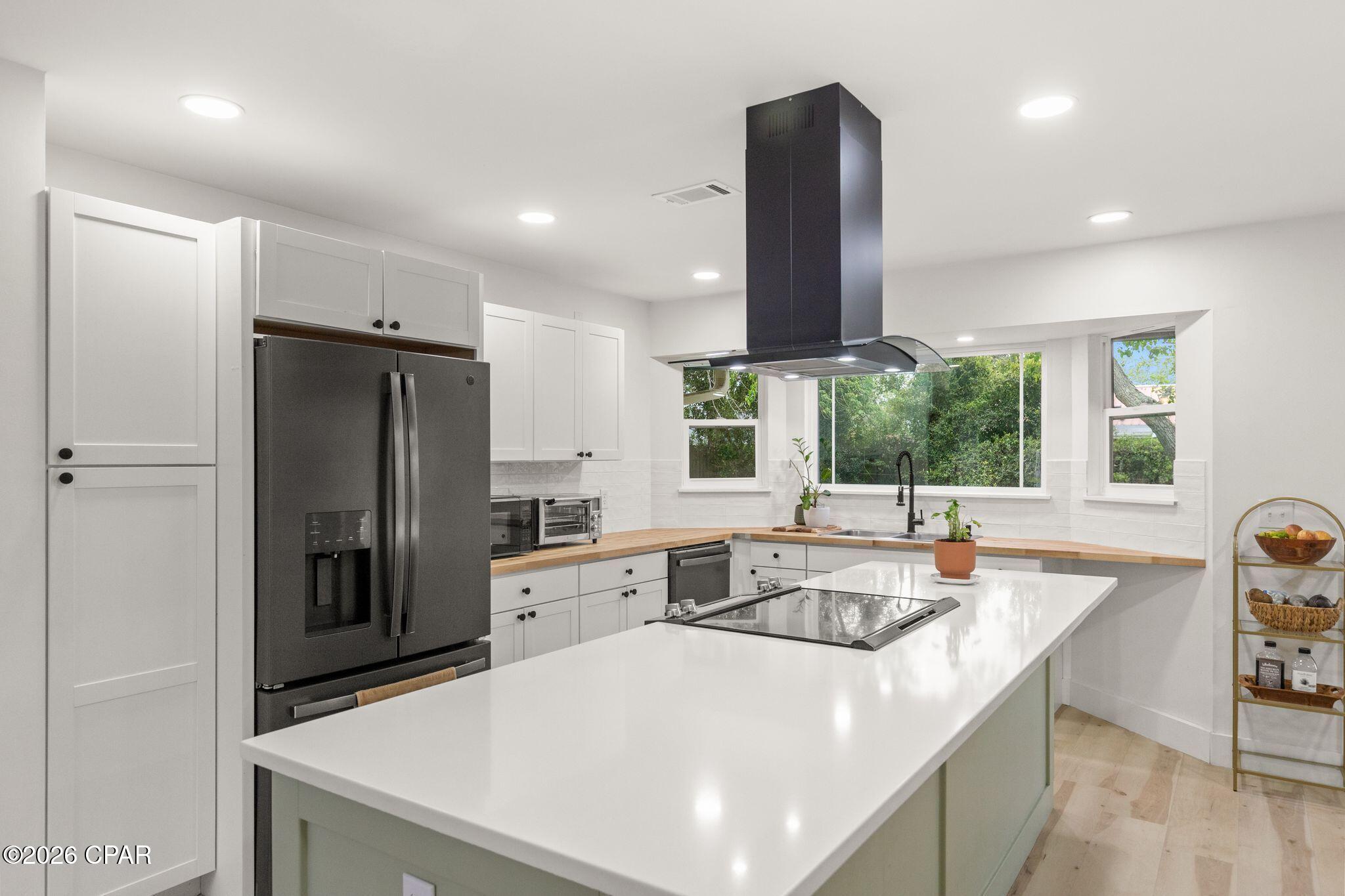 140 Manistee Drive — photo