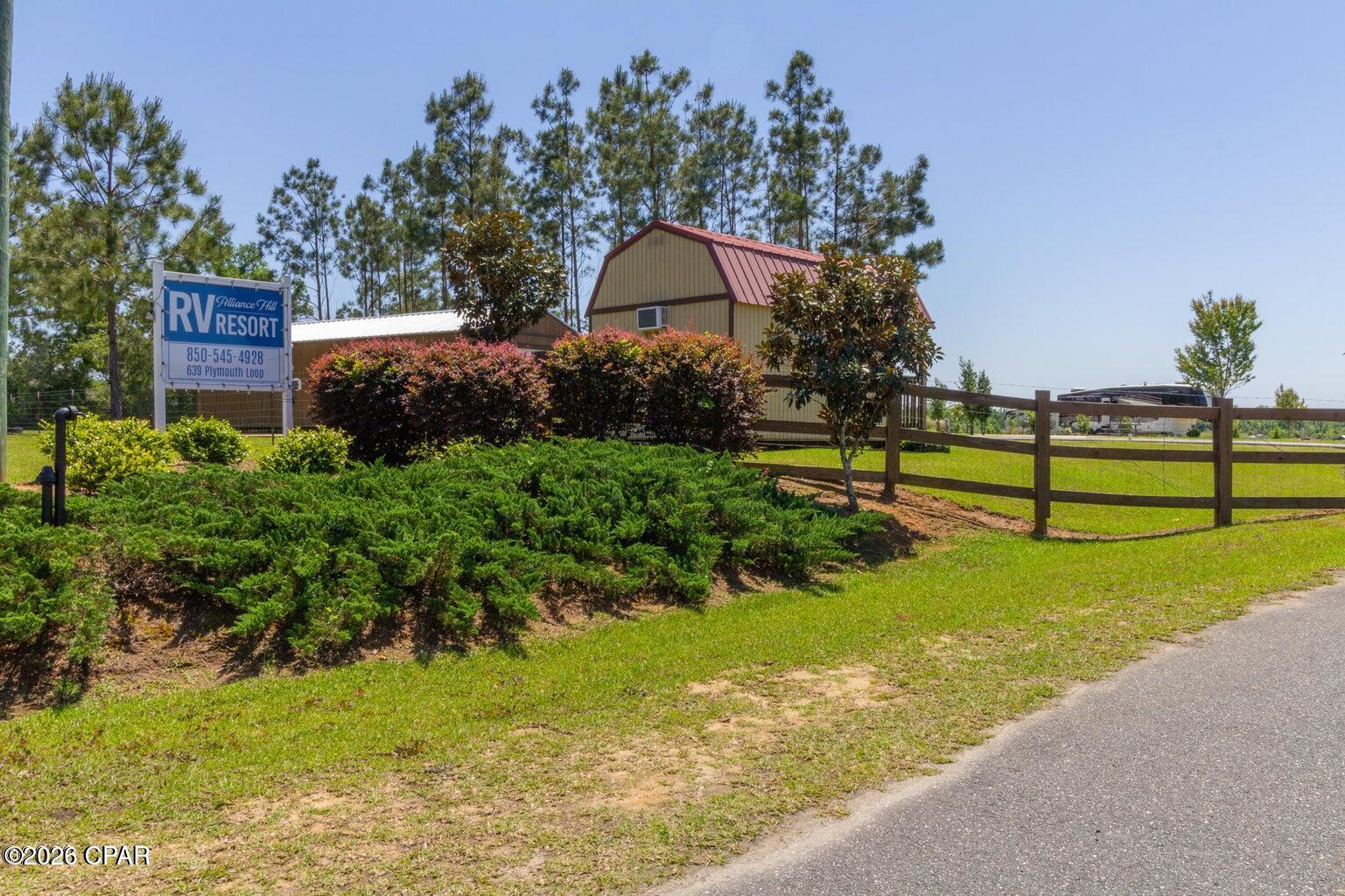639 Plymouth Loop — photo