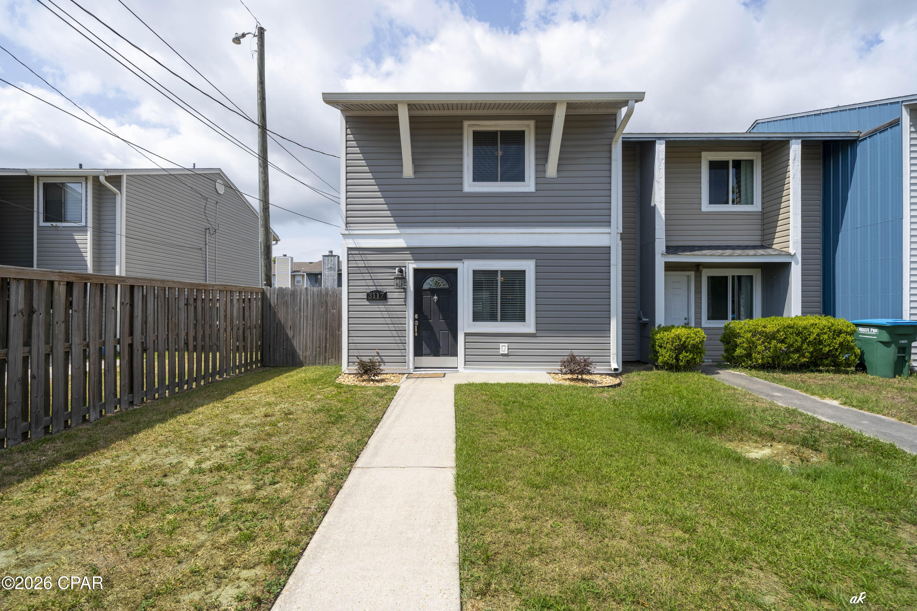 3117 Debra Boulevard — photo