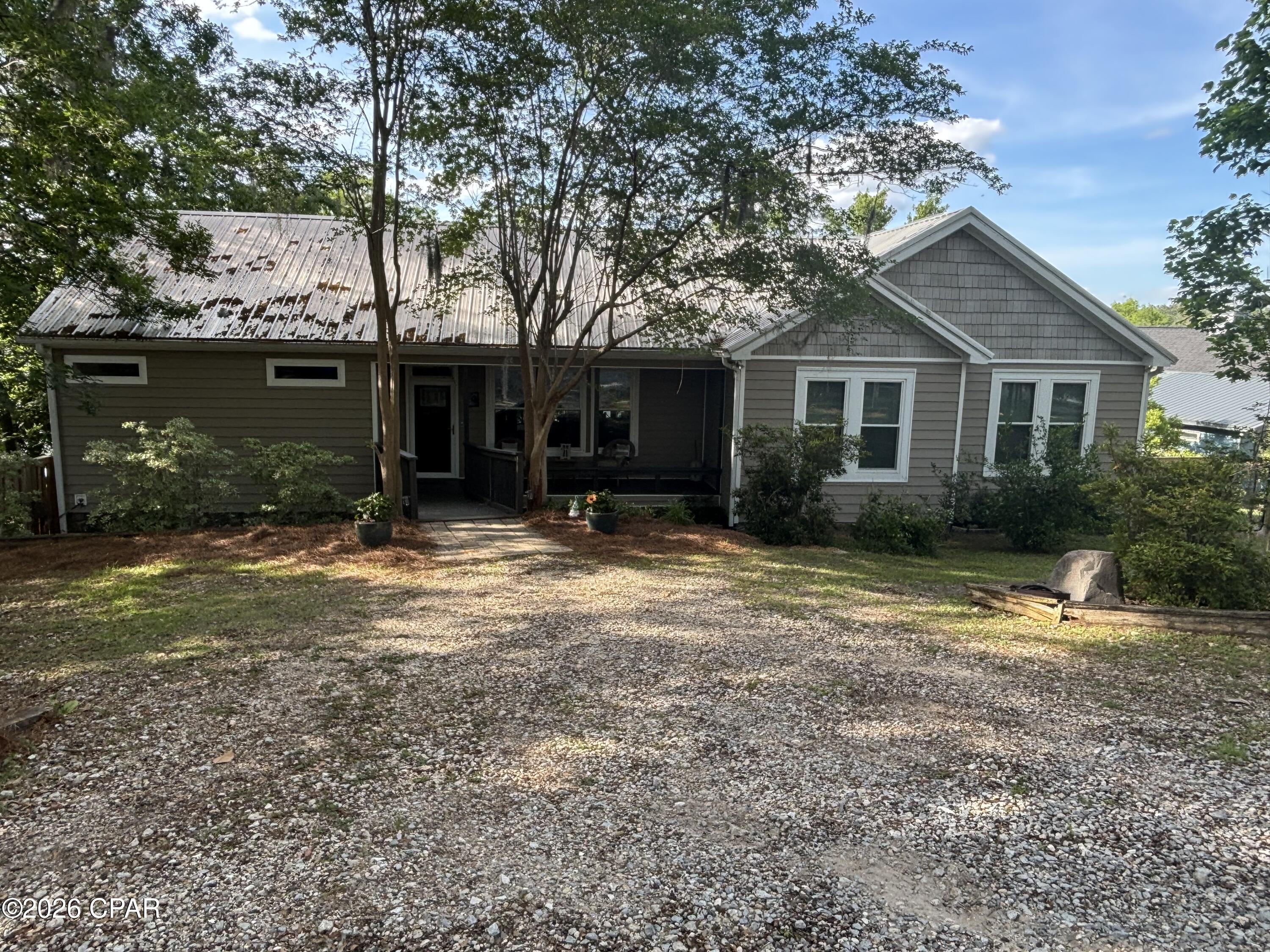 2672 Lakeview Circle — photo