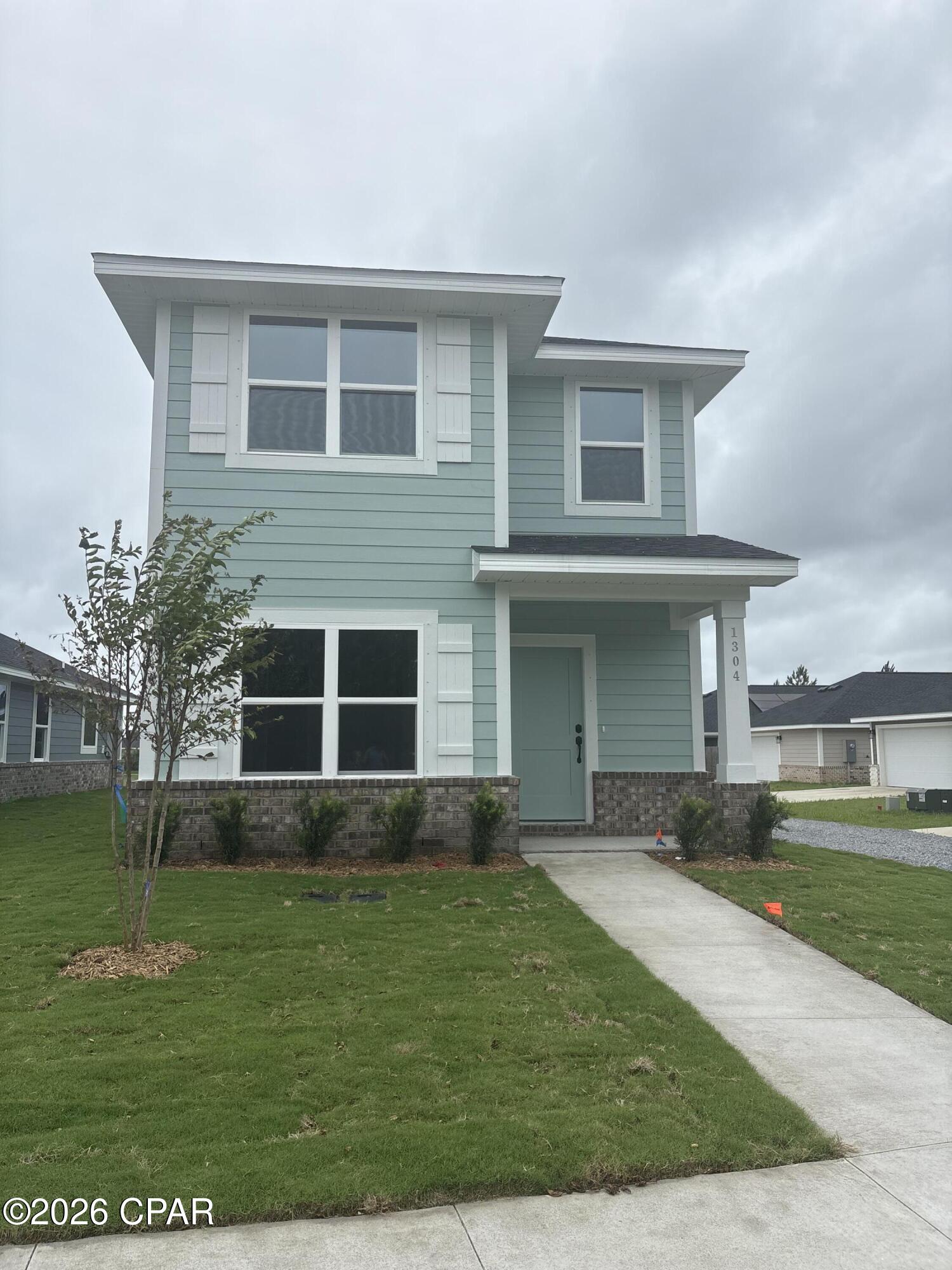 1304 Primrose Lane — photo