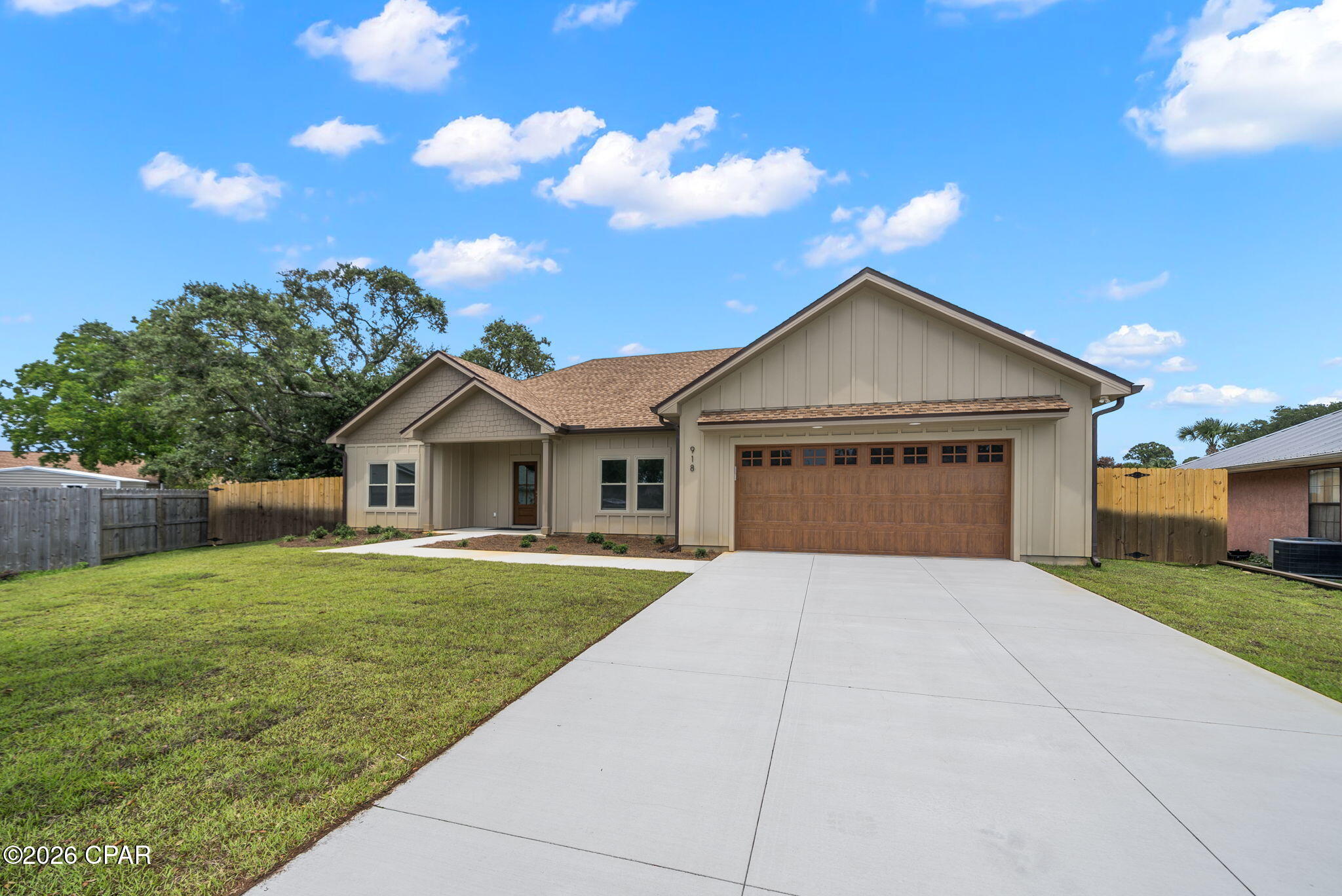 918 Laurel Oak Lane — photo