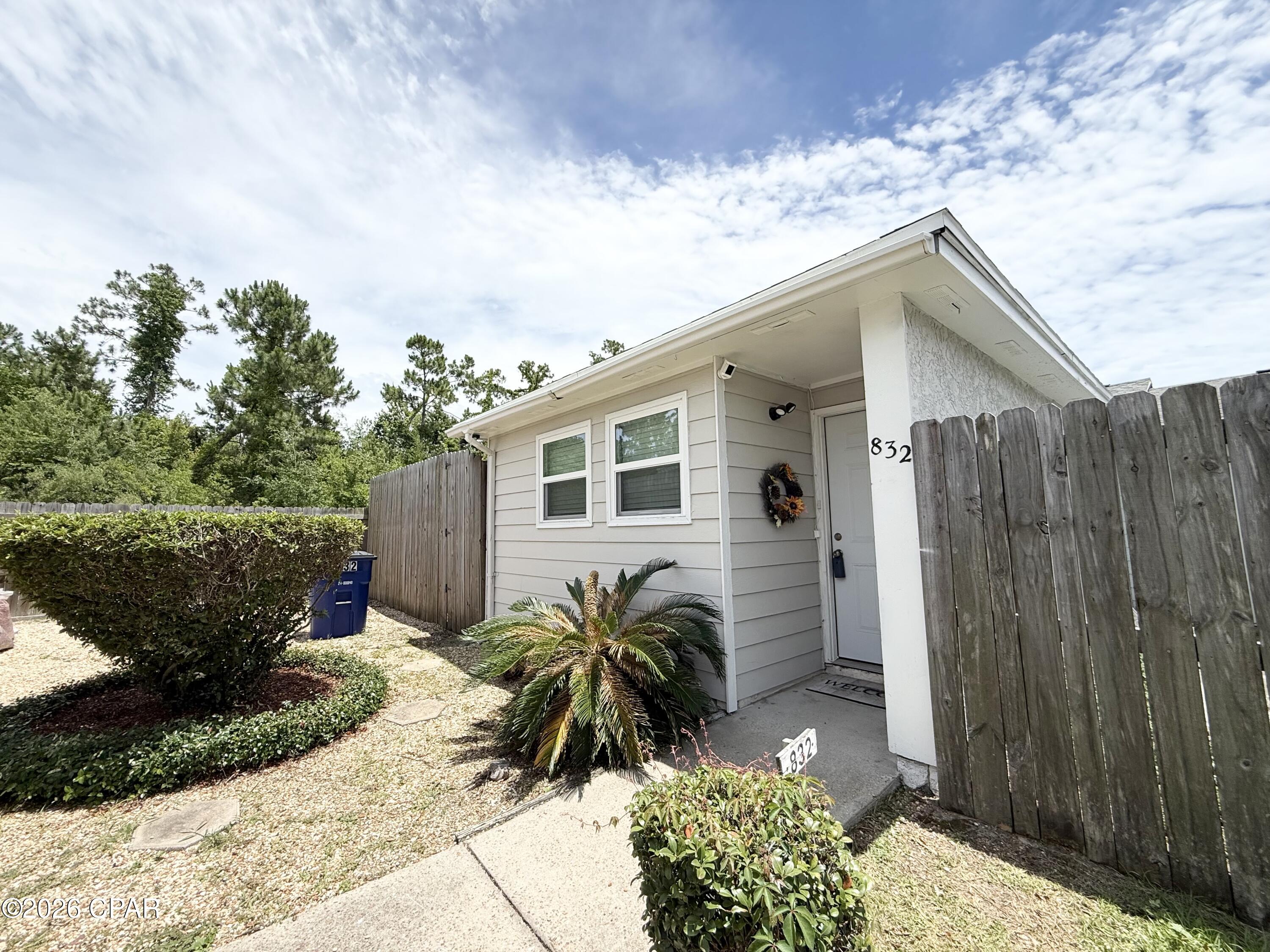 832 Premier Drive — photo