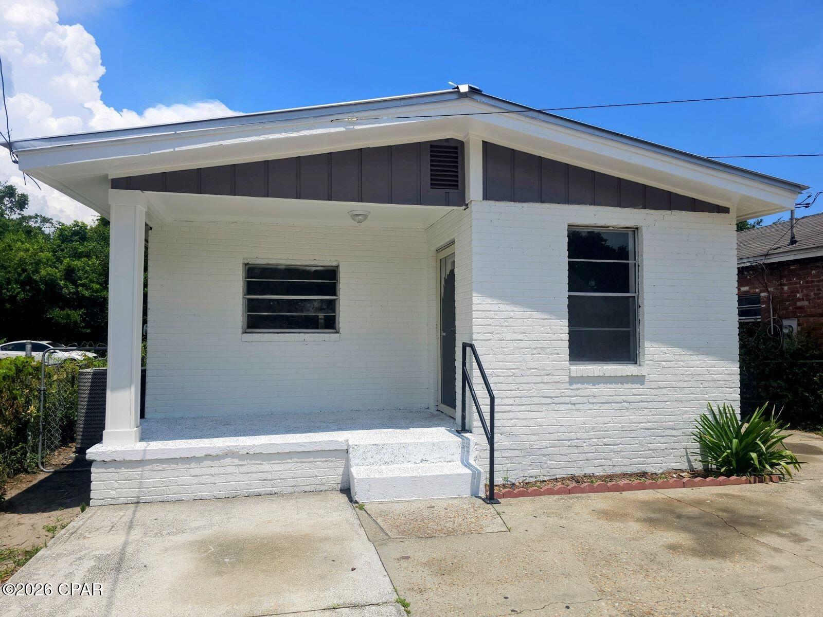 1624 Mae Bell Whitfield Way — photo