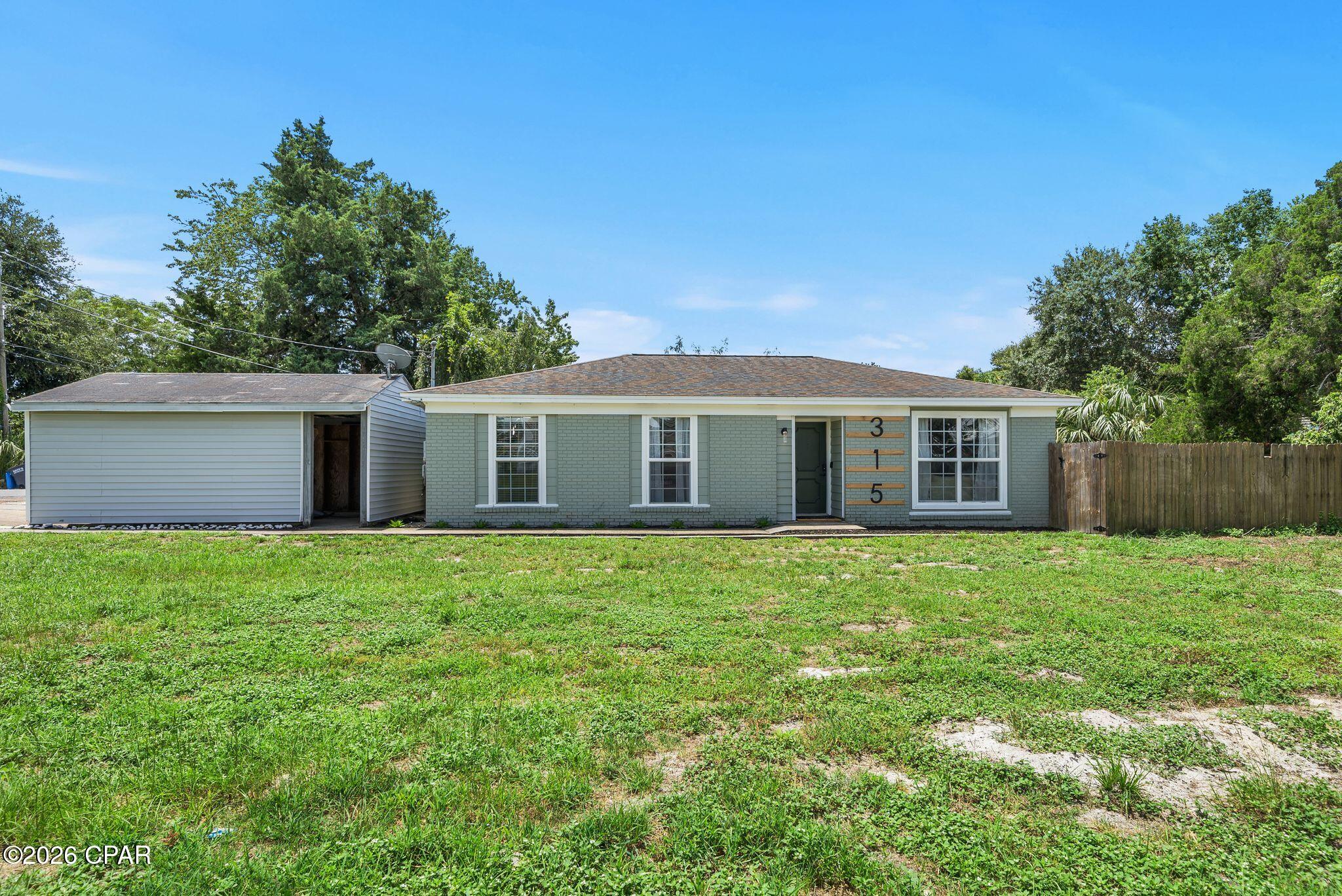315 Twin Lakes Drive — photo