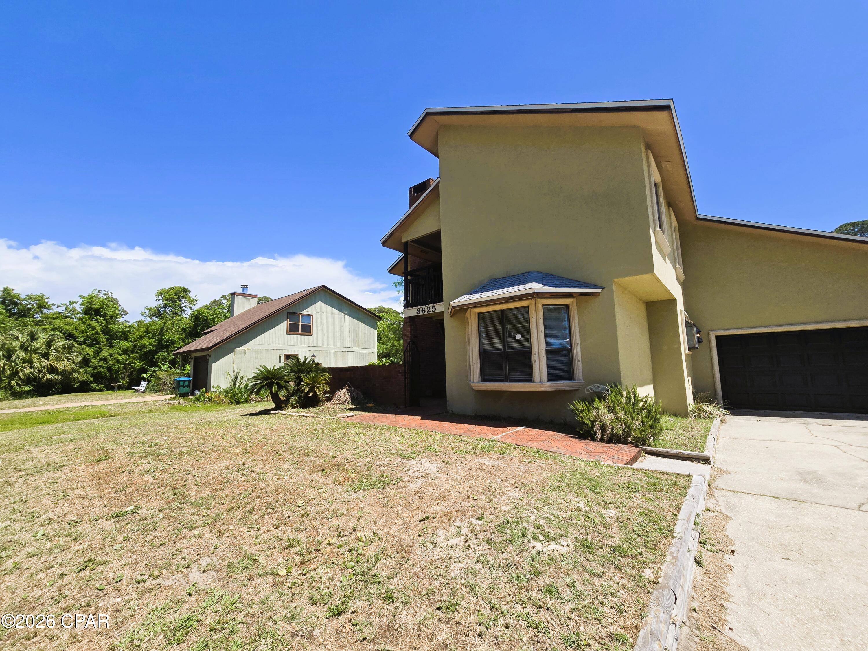 3625 E Ohenry Drive — photo