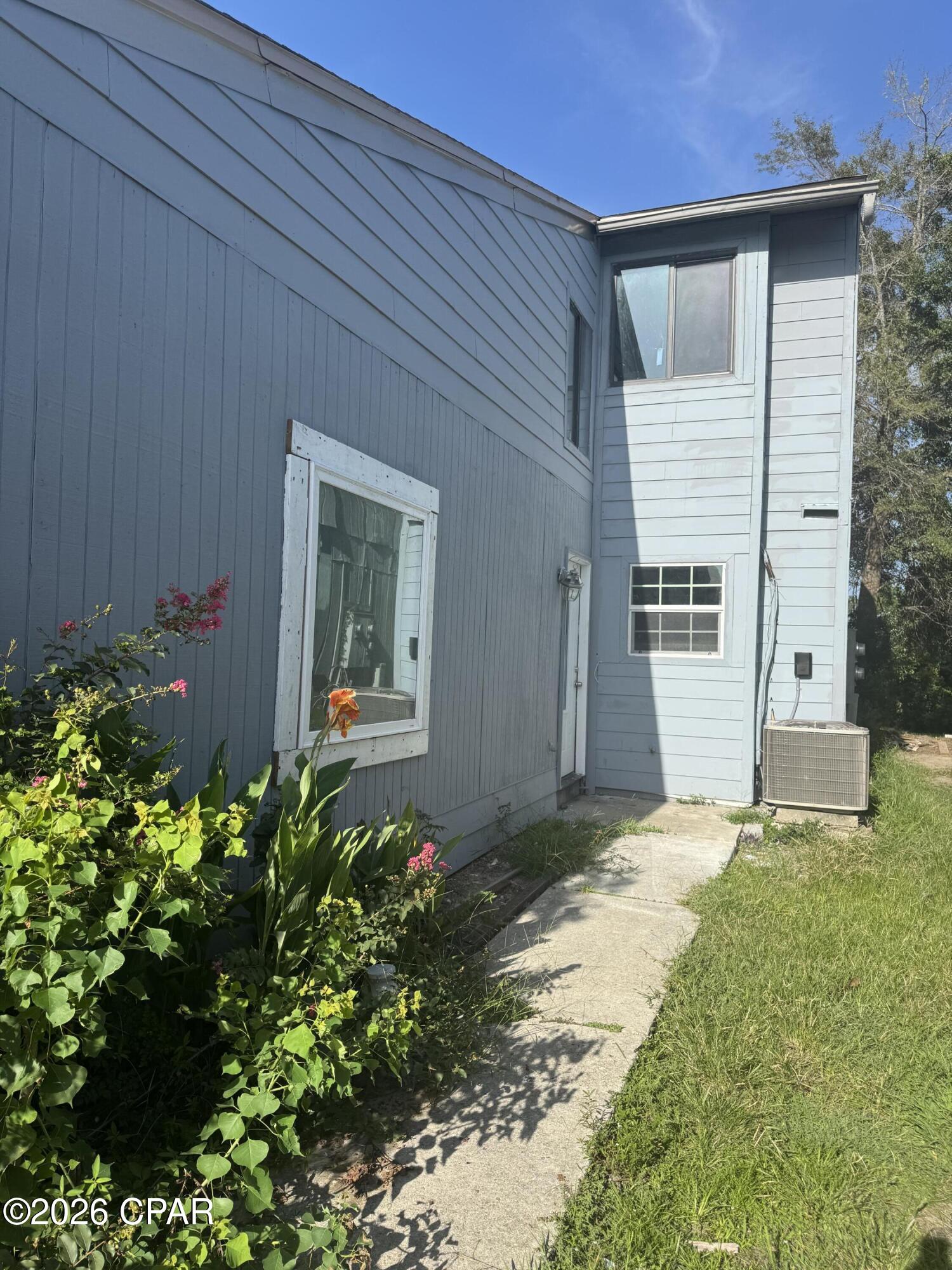 318 Sukoshi Drive — photo