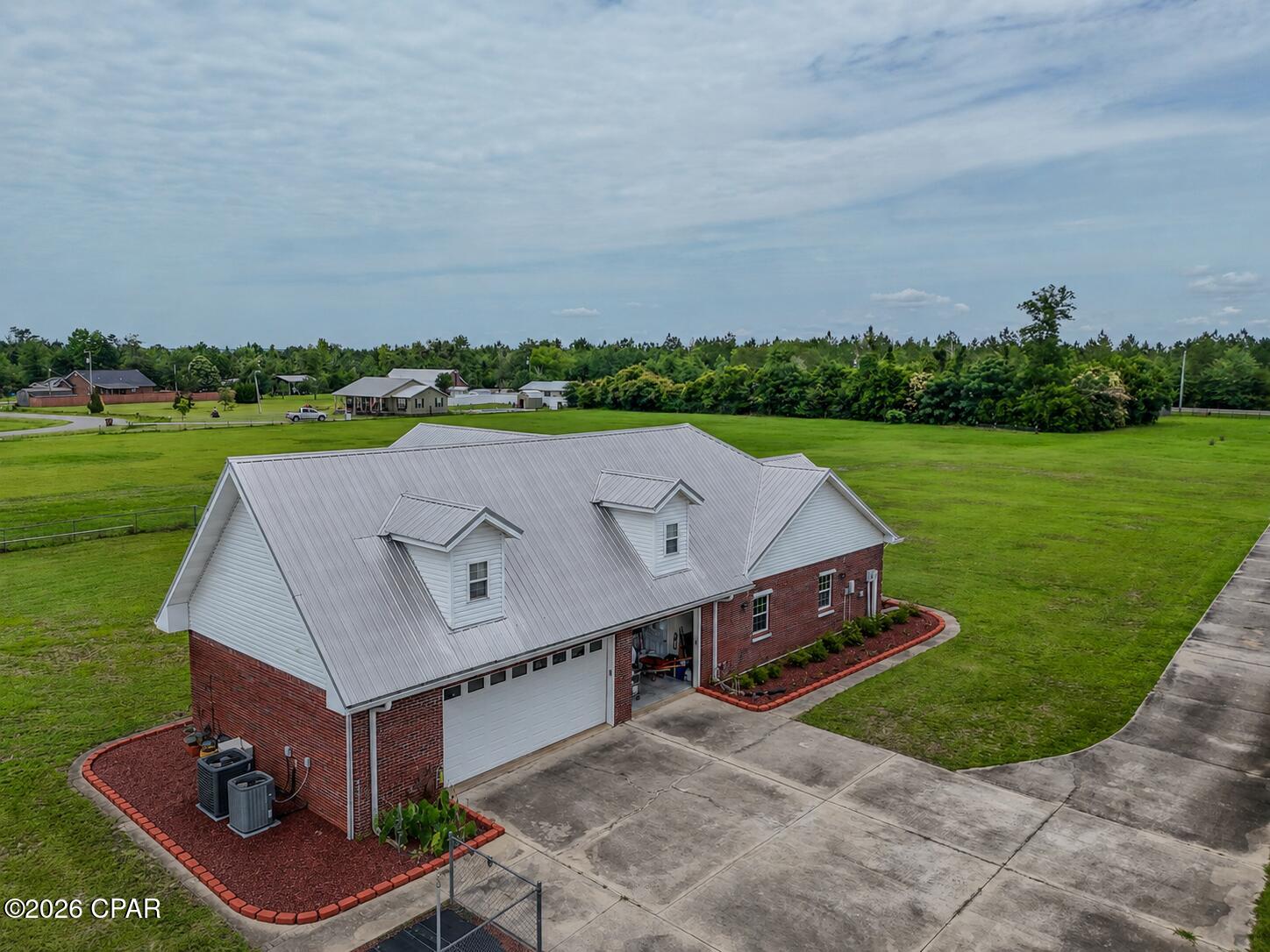 15189 NW Columbus Drive — photo