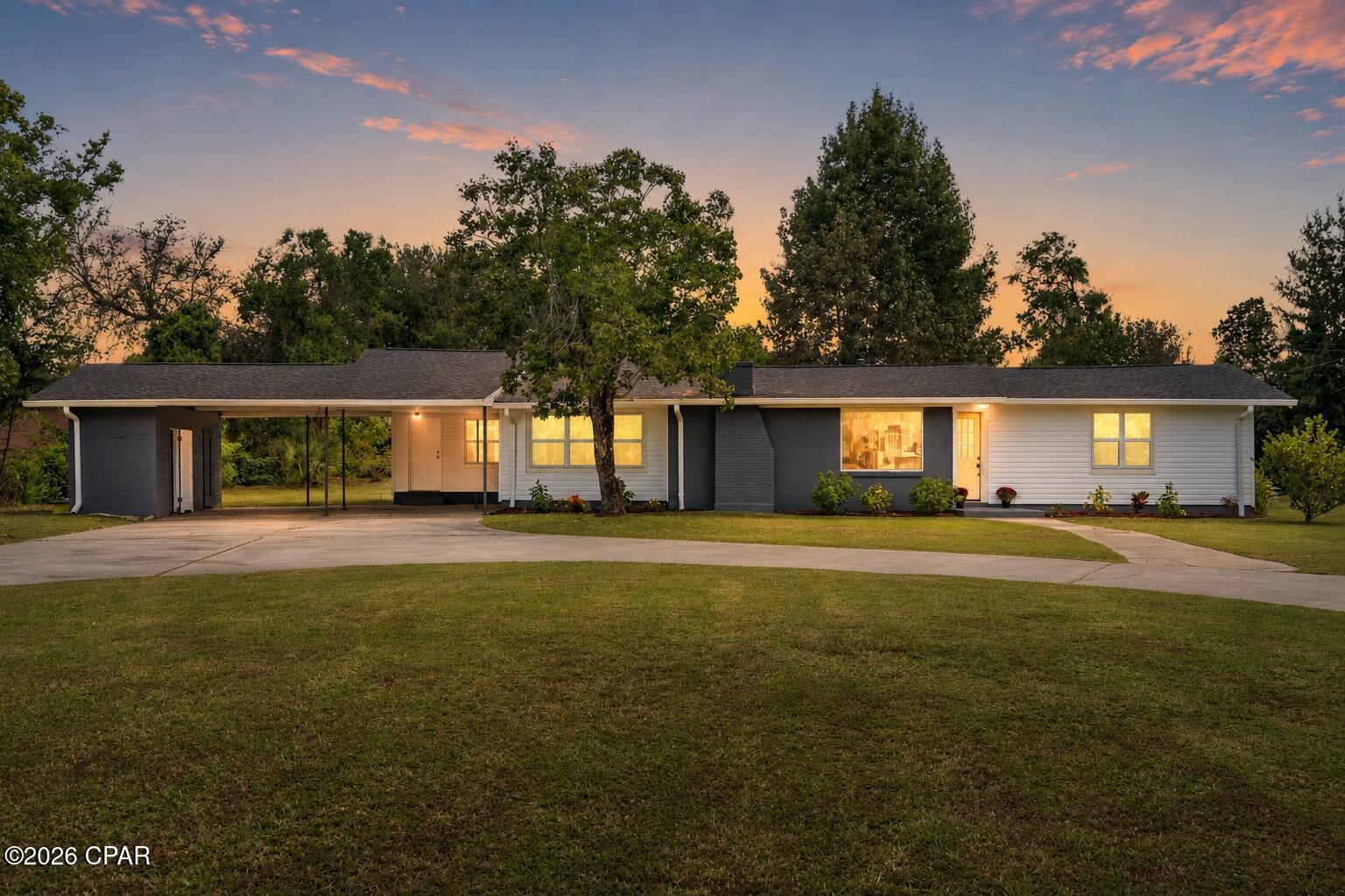 5136 Lake Drive — photo