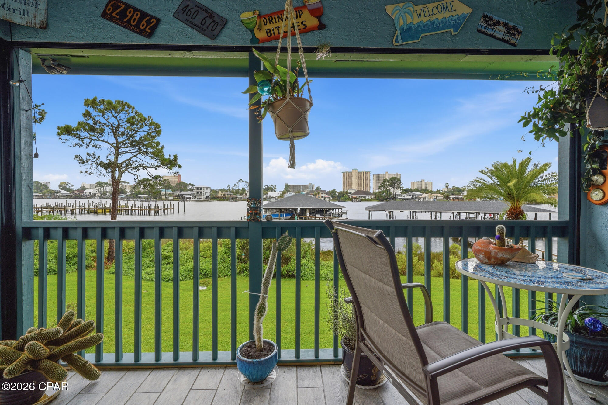 7813 N Lagoon Drive 9D — photo