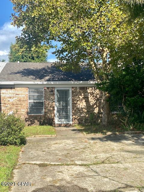 2422 Johnson Drive — photo