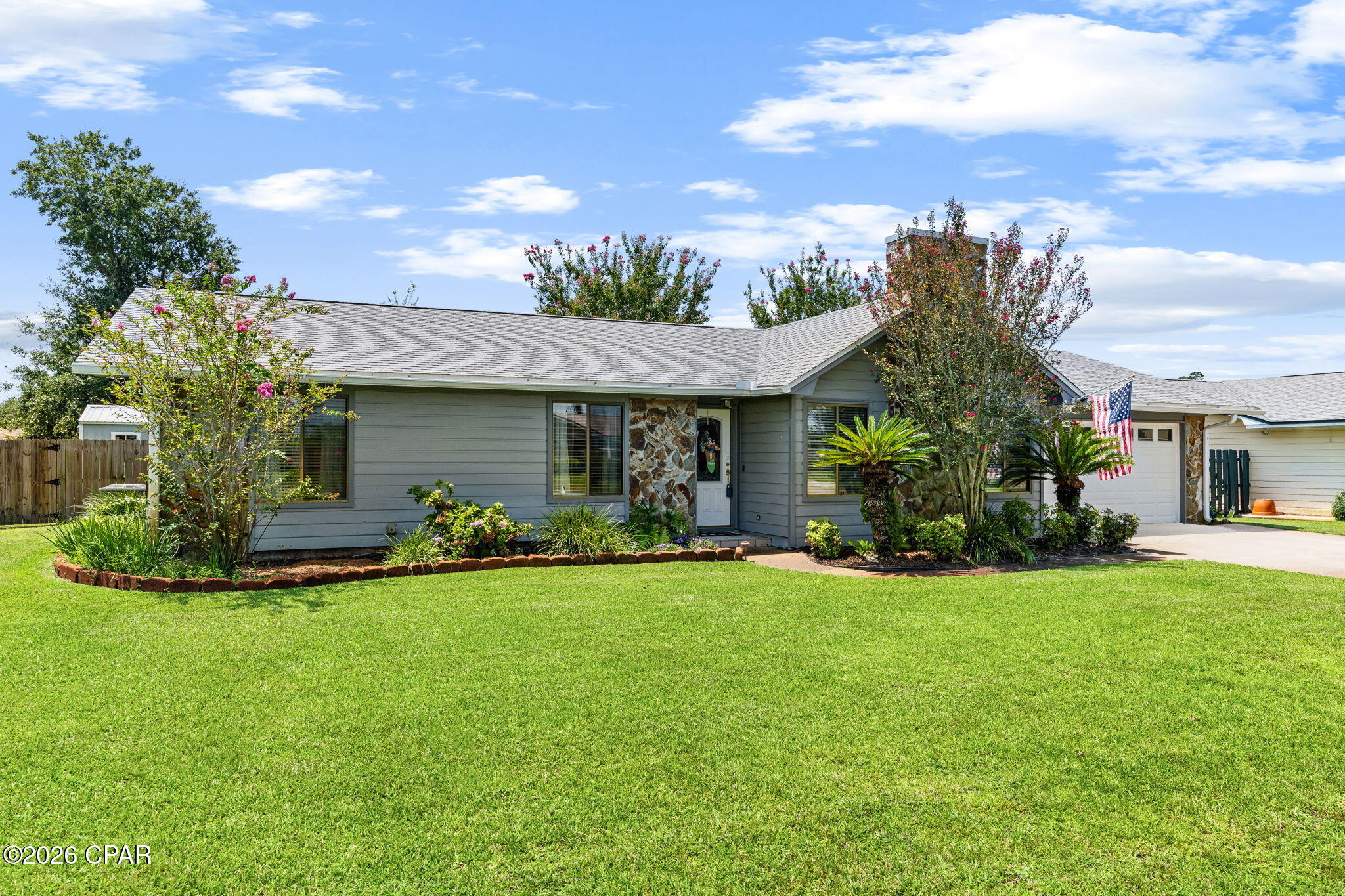 343 Bell Circle — photo