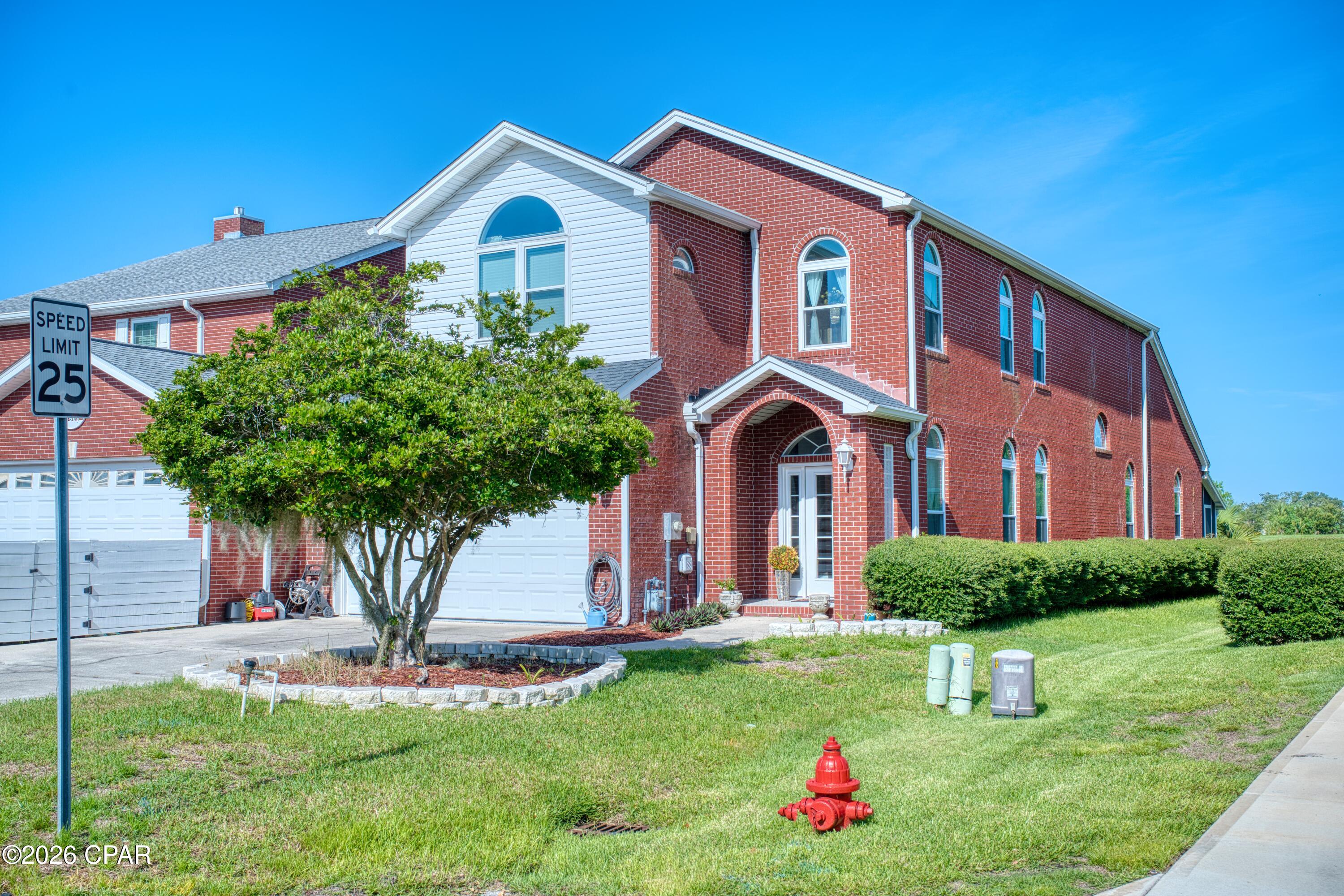 2601 Country Club Drive — photo
