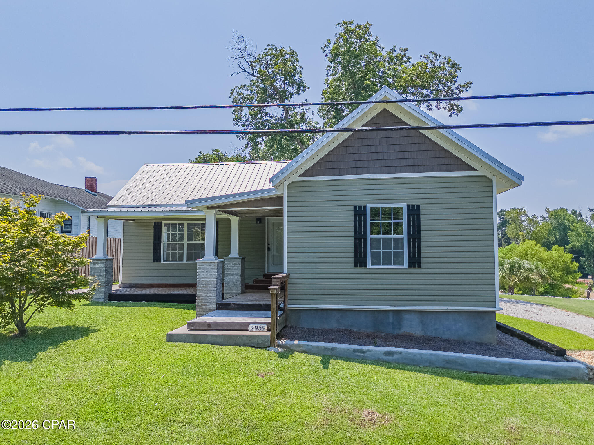 2939 Caledonia Street — photo