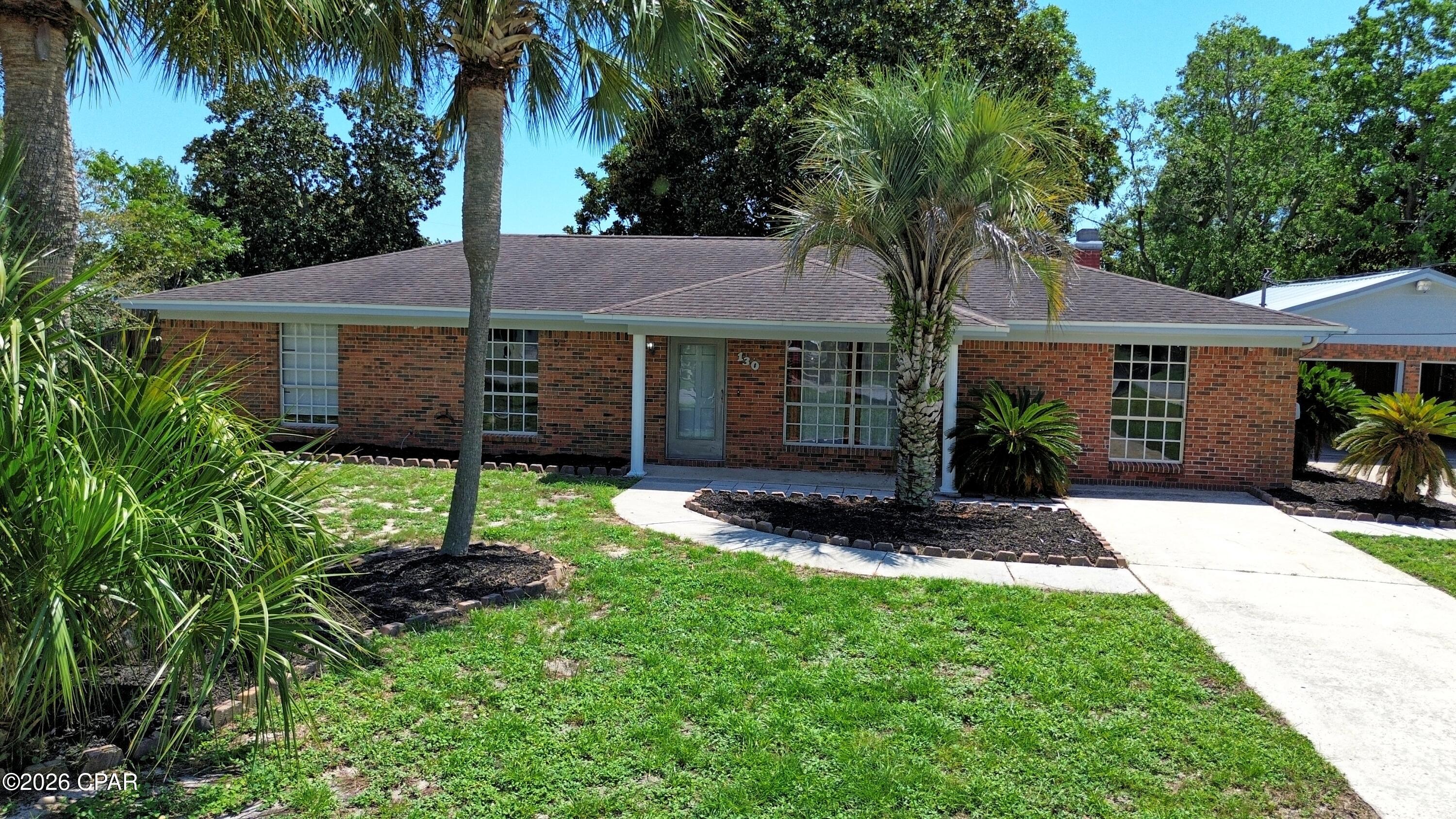 130 Heather Drive — photo