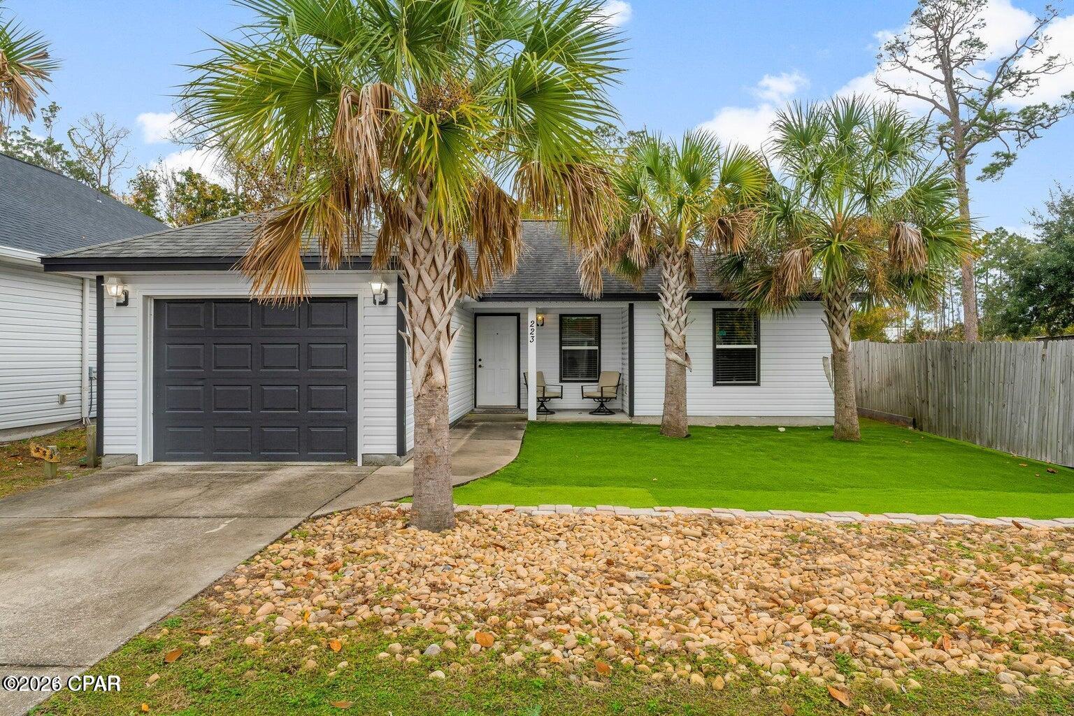 223 Woodlawn Court — photo