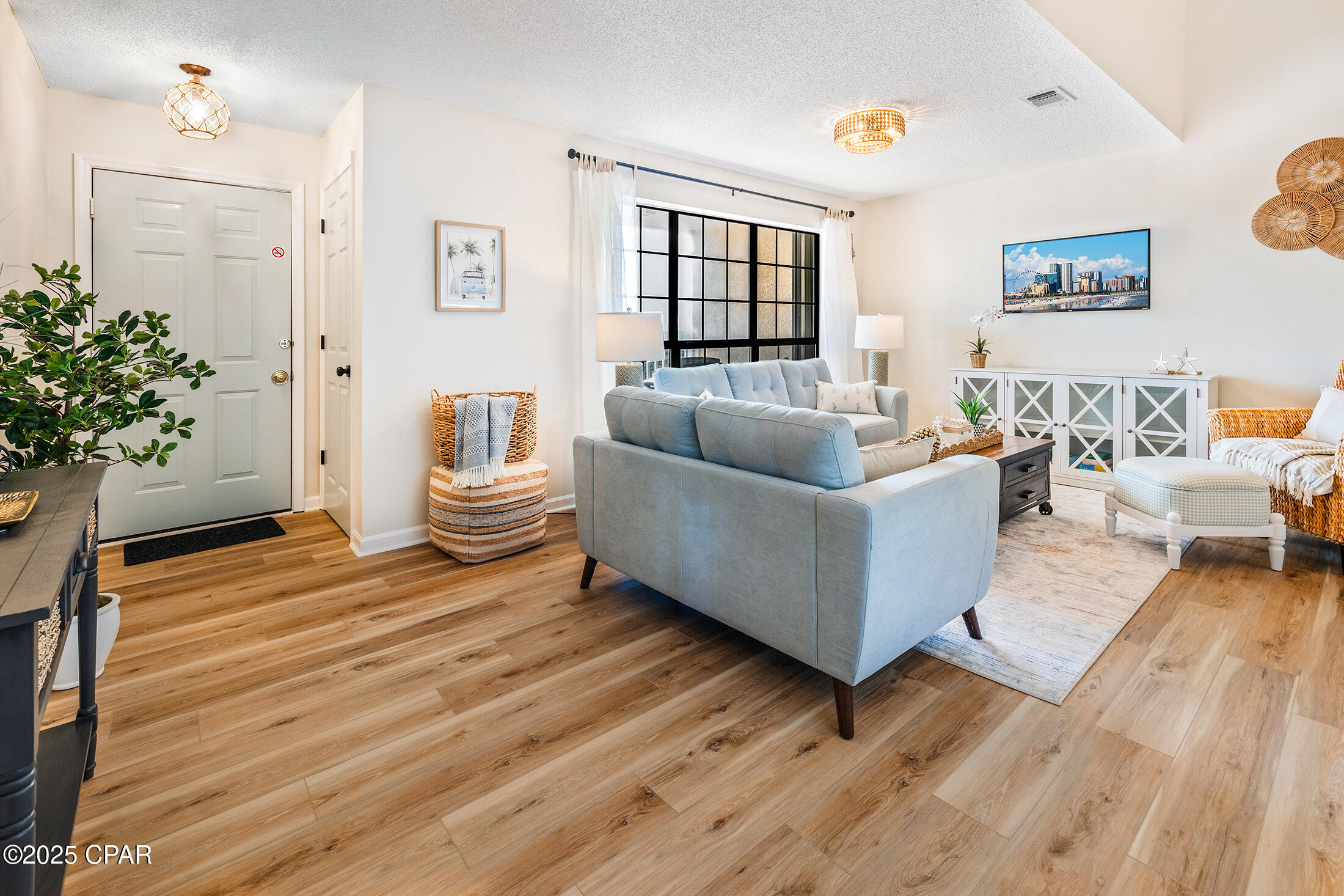 17462 Front Beach Road 54301 — photo