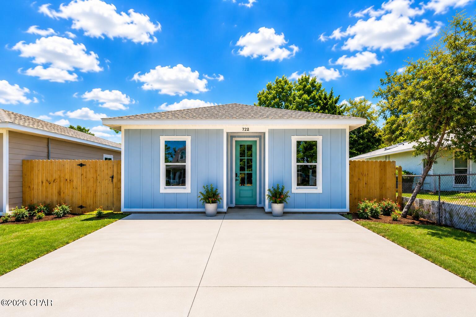 722 Gulf View Drive — photo