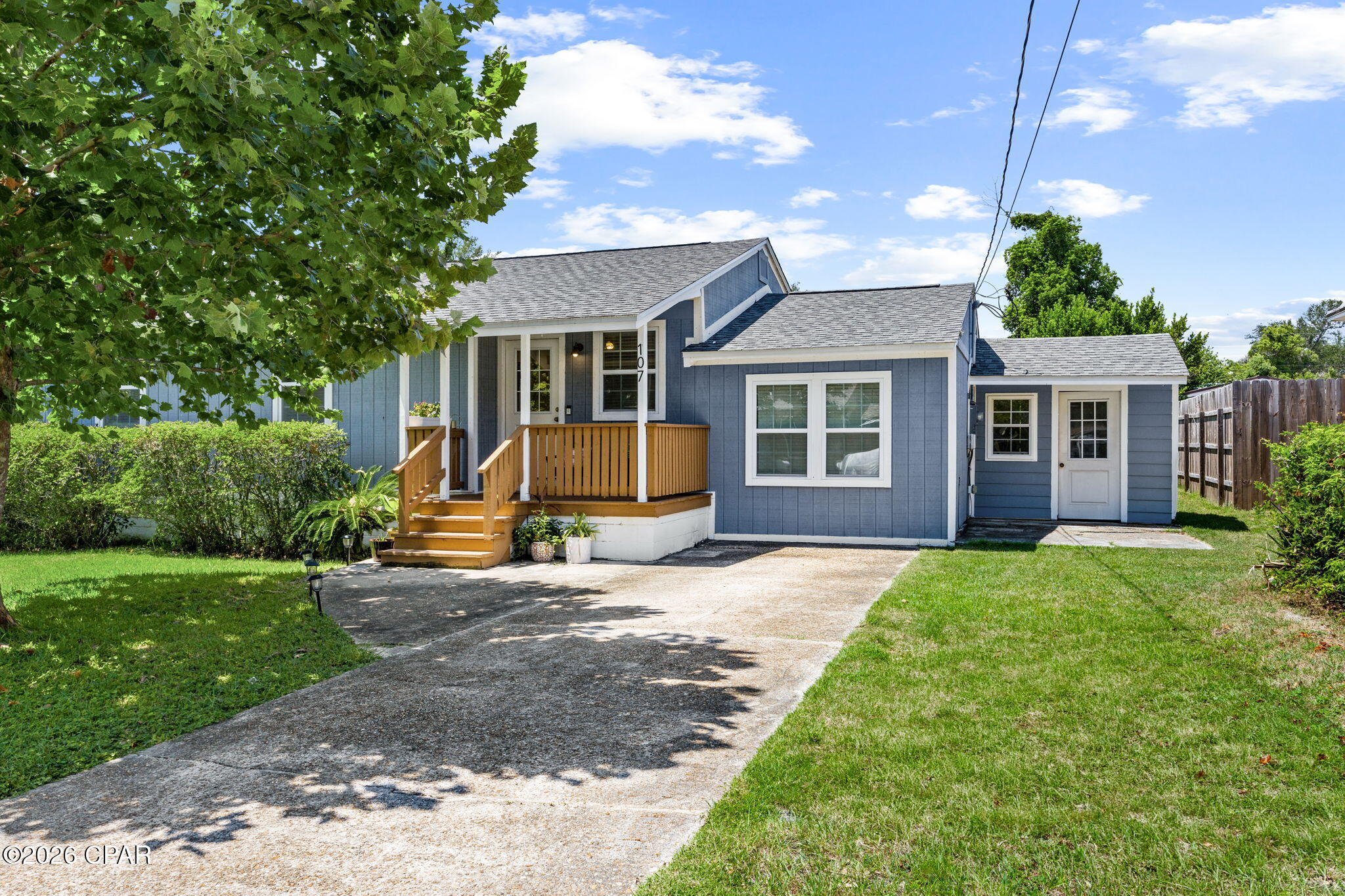 107 N Claire Drive — photo