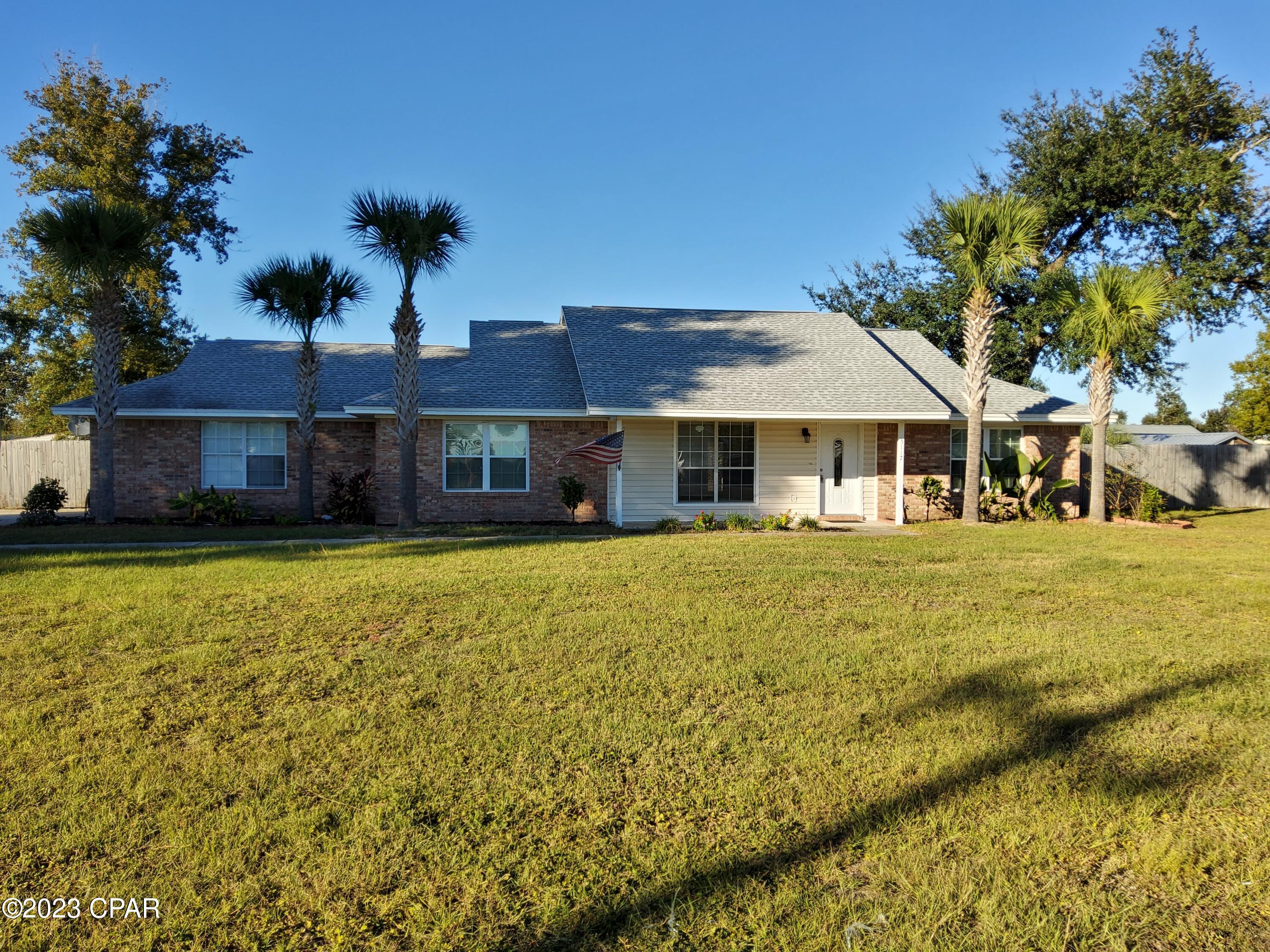5117 Bayhead Road — photo
