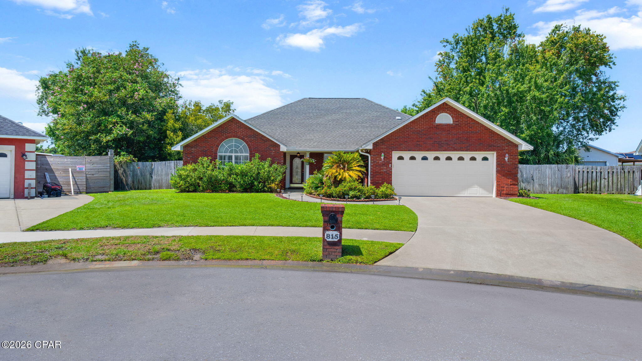 815 Mallory Drive — photo